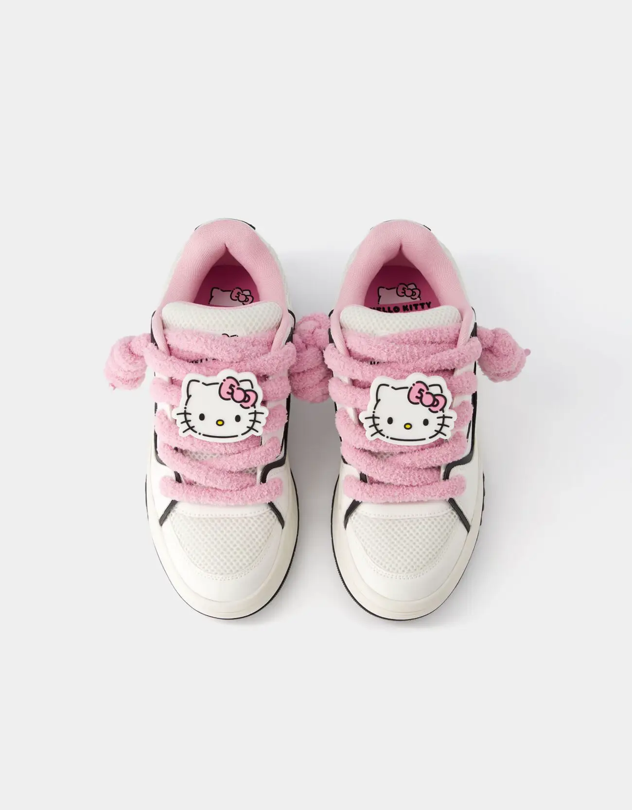 Bershka x Hello Kitty is a shoe that took money. Cute. | Gallery posted by  Charmmy.kekie | Lemon8