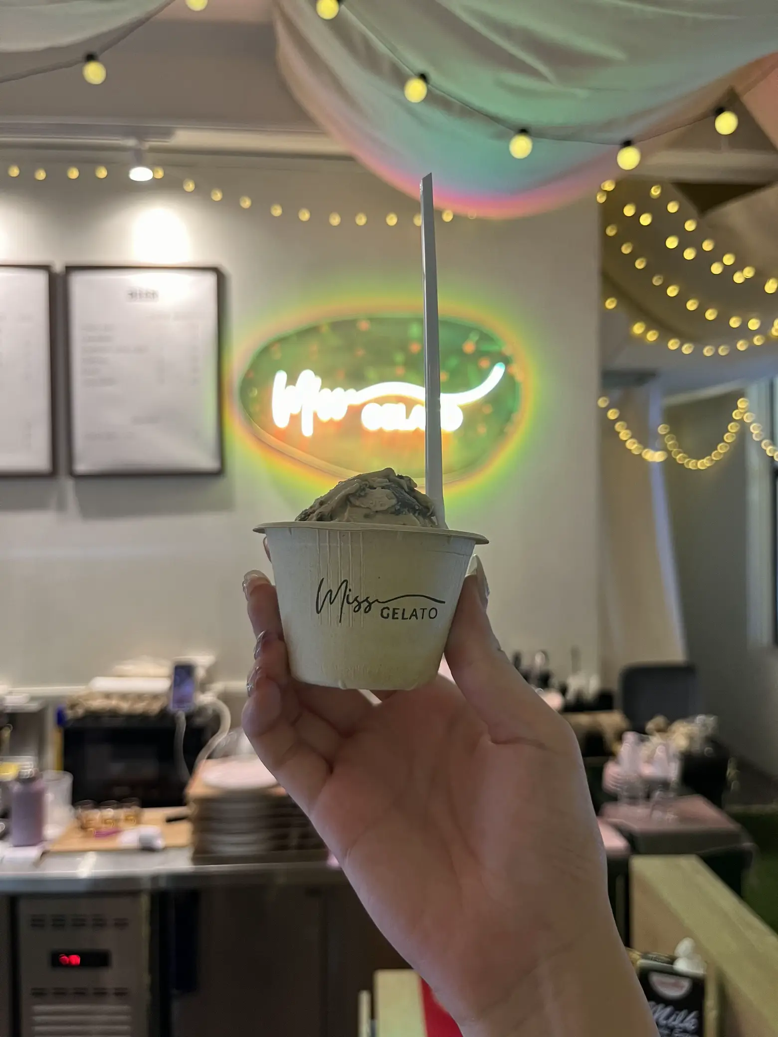 GLAMPING THEME ICE CREAM CAFE BUGIS⛺️🍧 Gallery posted by celeste