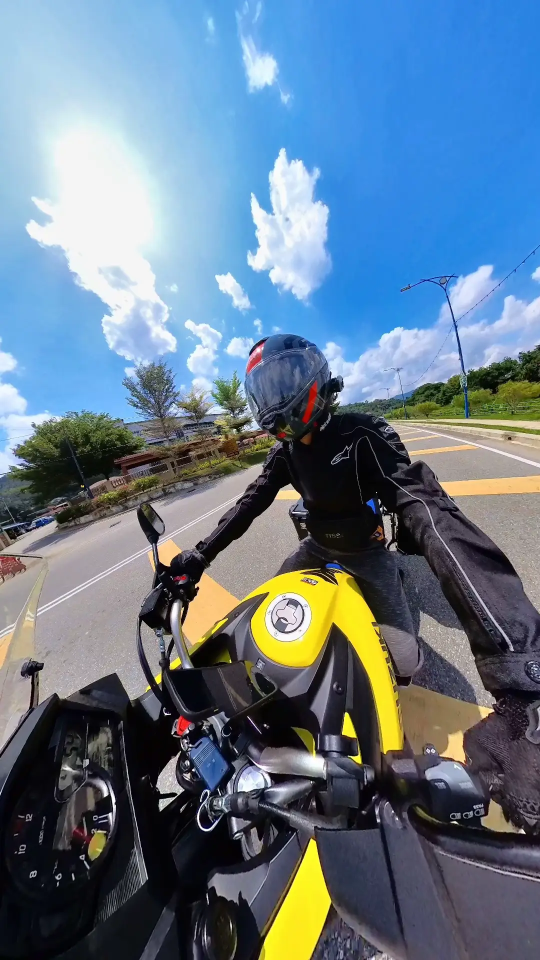 Tip Rider Tips Rider / Penunggang motosikal | Video diterbitkan oleh Toppeak94 ...