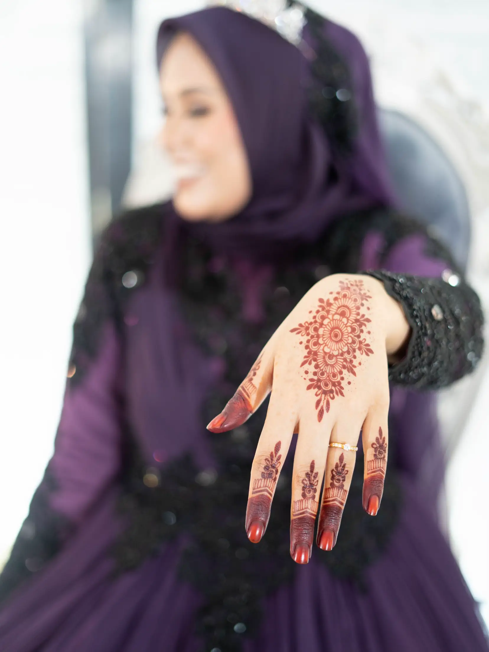 Hijab girl, hijab, malay, mehndi, girl, HD wallpaper