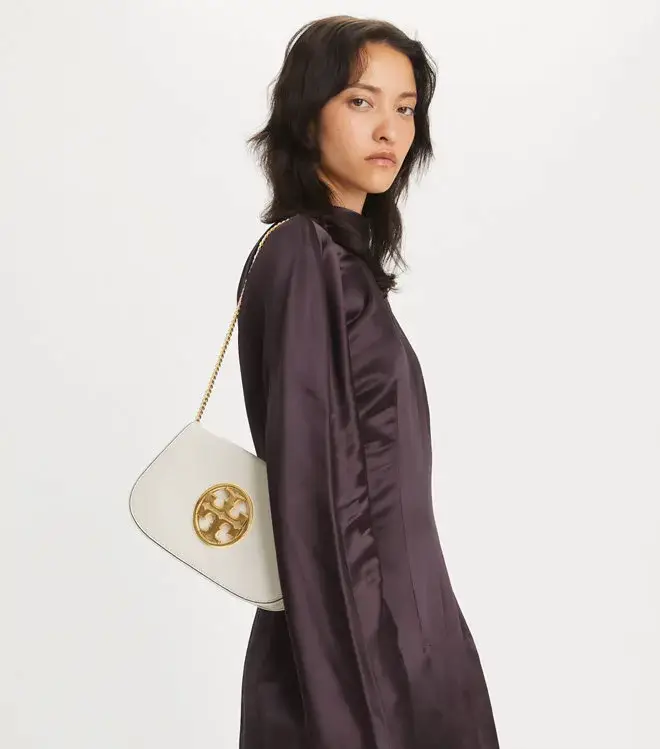 TORY BURCH REVA CLUTCH BLACK | Minz Noiが投稿したフォトブック | Lemon8