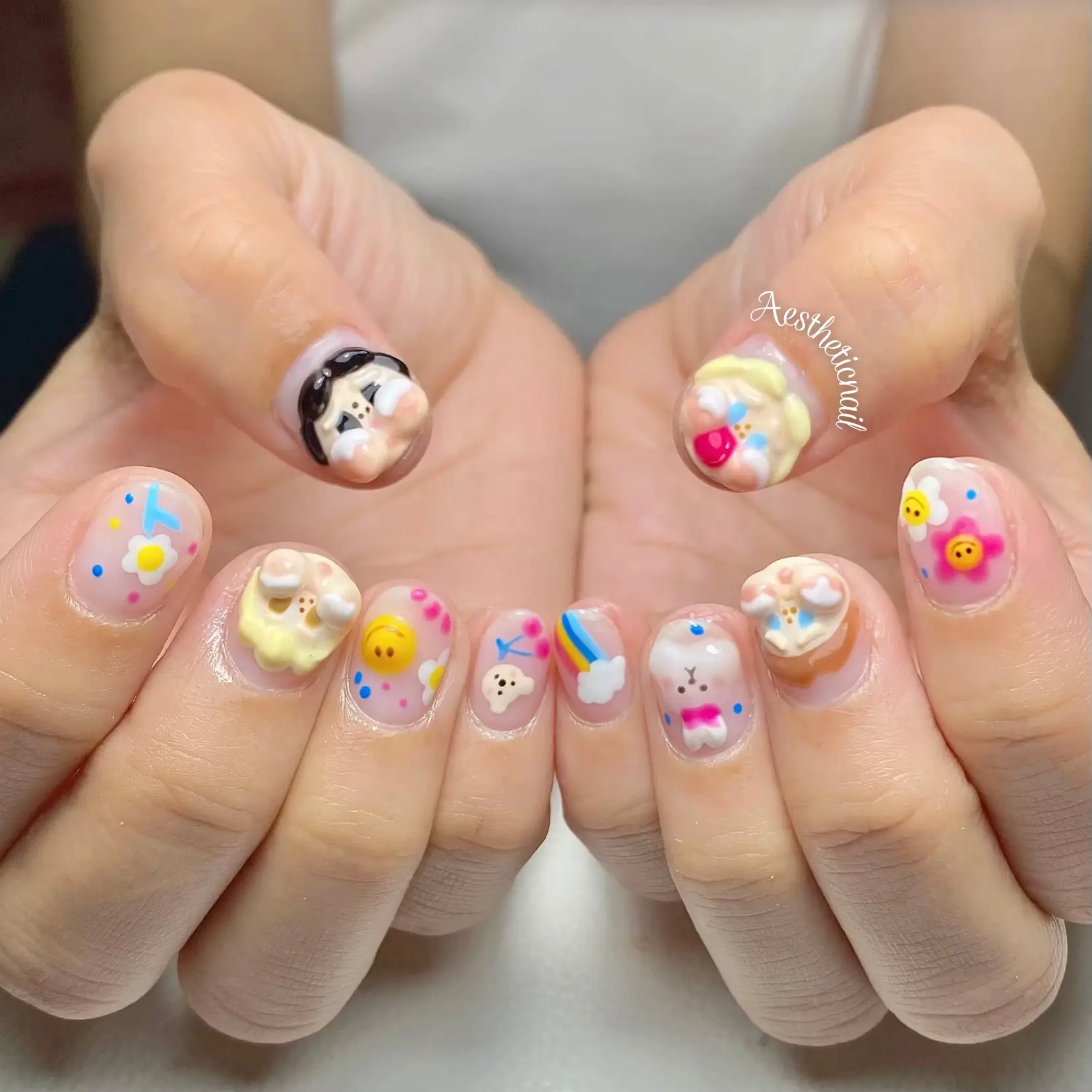 かわいい泣く赤ちゃんストライプの爪   🏻 | Aestheticnailが投稿したフォトブック | Lemon8