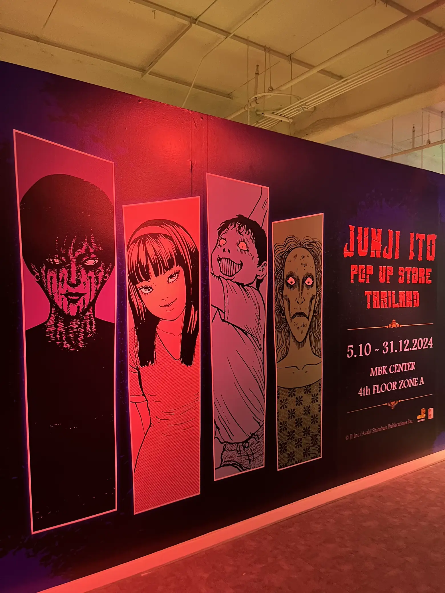 Bob Reversible Junji Ito Tomie Junji Ito Pop Up Store main image 1