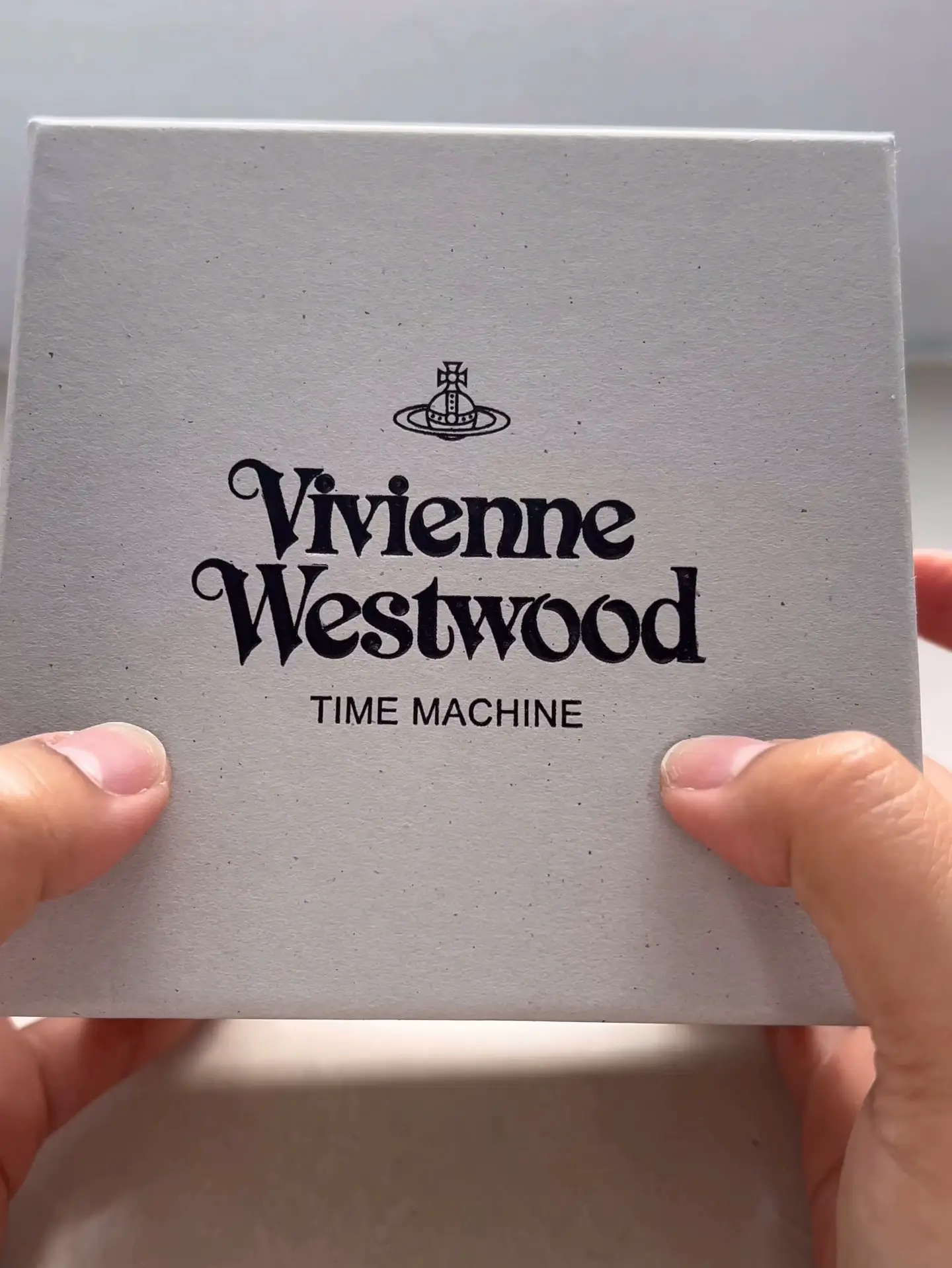 Unboxing Vivienne Westwood Time Machine!