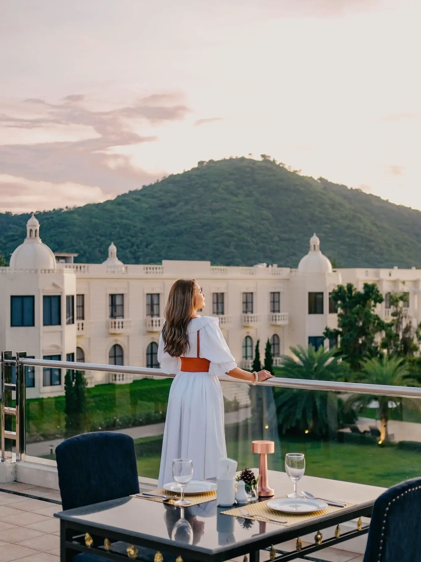 La Vista Rooftop bar and restaurant Gallery posted by Jupiter Trevi