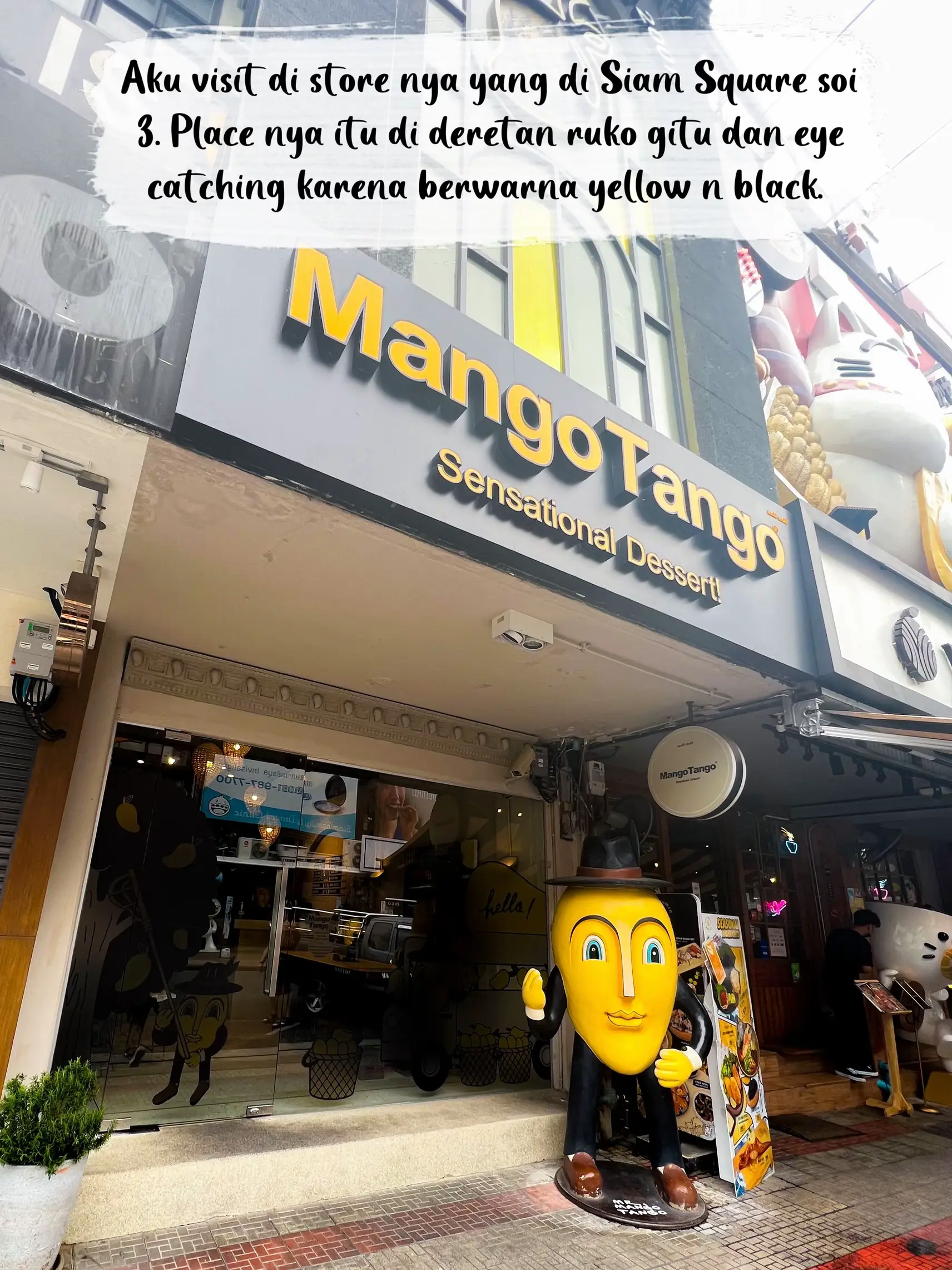 Aku visit di store nya yang di Siam Square soi 3. Place nya itu di deretan ...