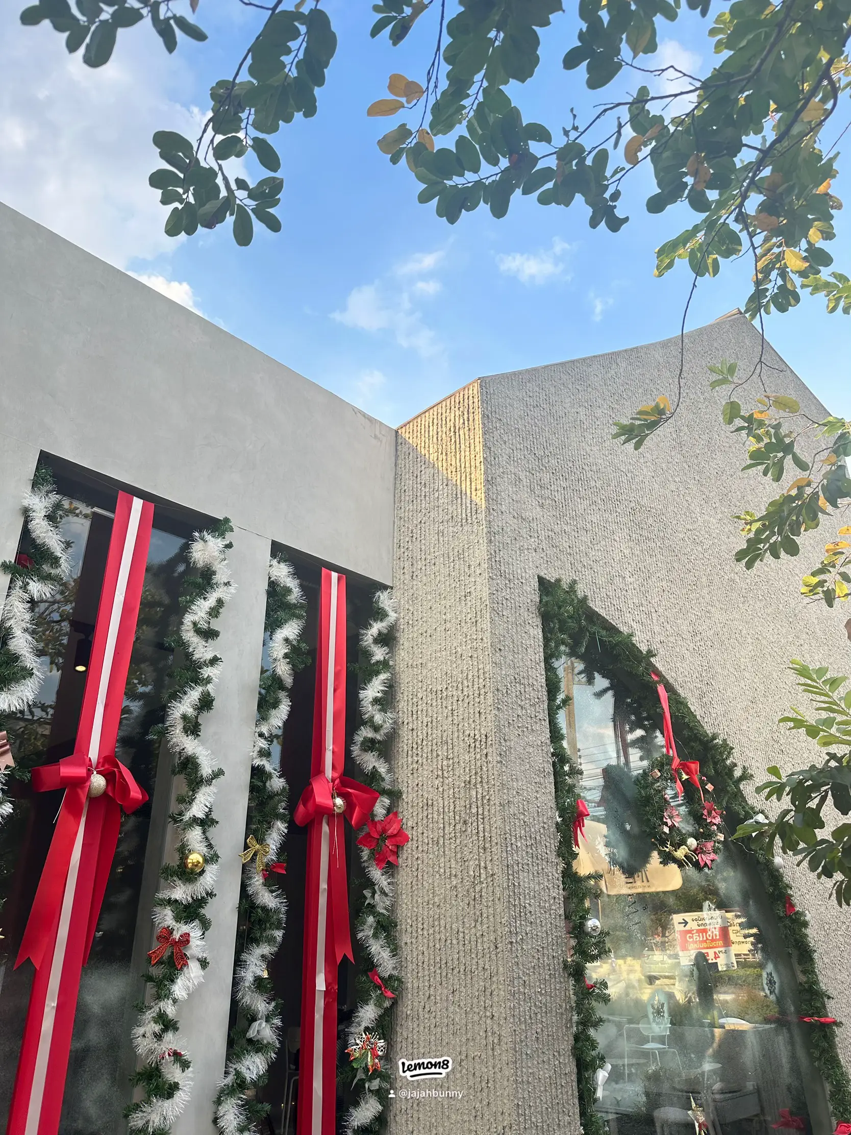 คริสมาสคริสใจ🎄🎅🏻 ️☃️ In My Element Cafe คาเฟ่ราชพฤกษ์ | แกลเลอรีที่ ...