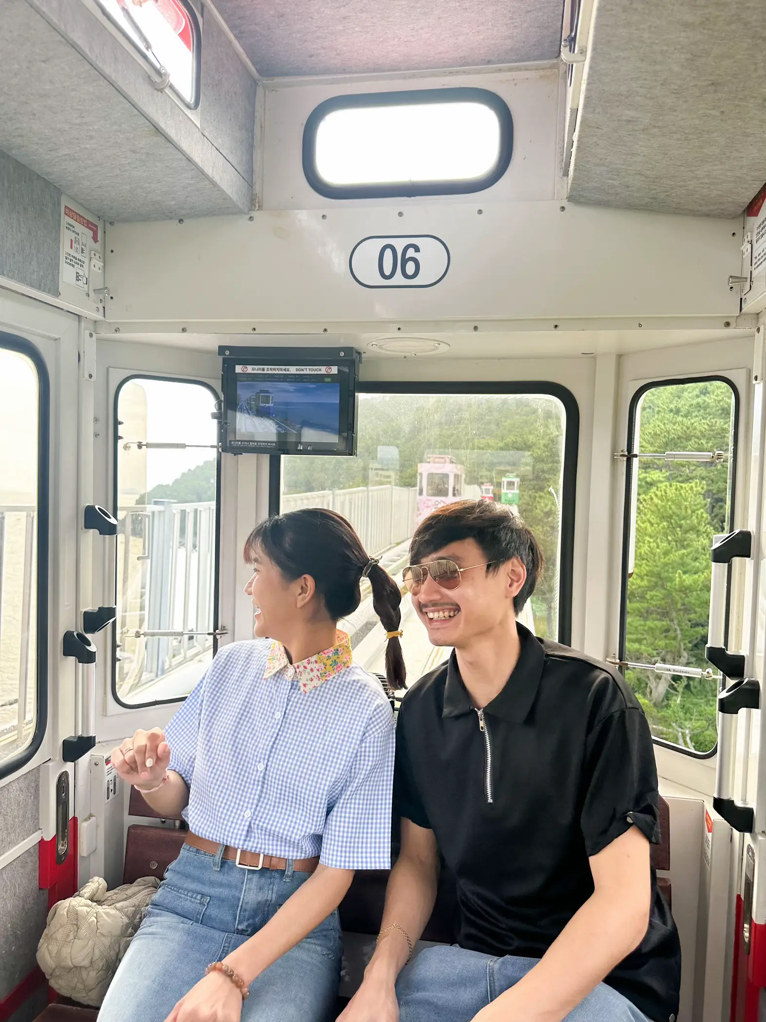 Sky Cabsule🚃รถไฟปุ๊กปิ๊ก Busan คือน่ารักมากก🫶🏻 | แกลเลอรีที่โพสต์โดย 액자 ...