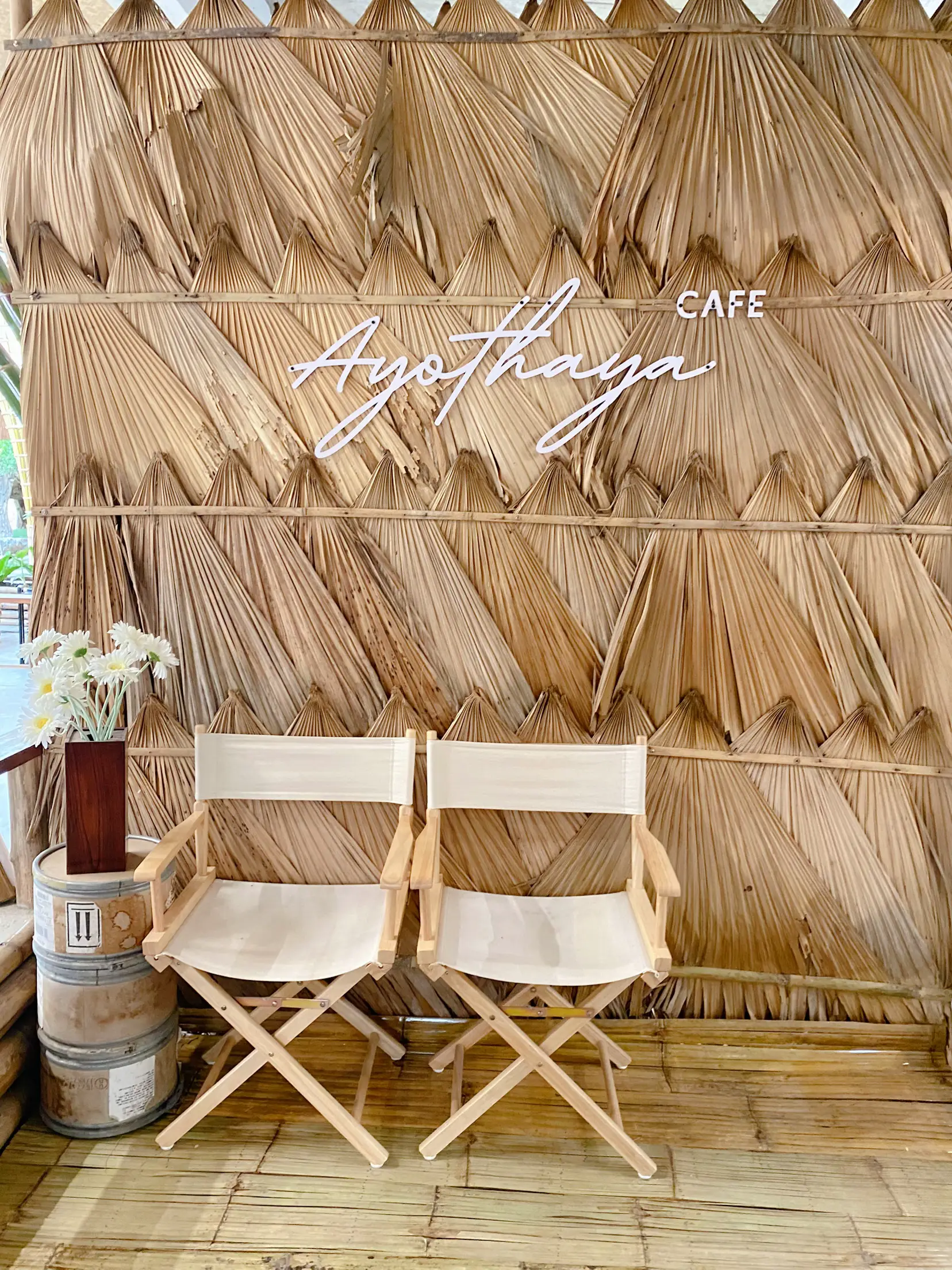 คาเฟ่ลับ ๆ ในตลาดน้ำอโยธยา ☕️🌿 “𝐀𝐲𝐨𝐭𝐡𝐚𝐲𝐚 𝐜𝐚𝐟𝐞” 🍰🍩 | แกลเลอรีที่โพสต์โดย ...