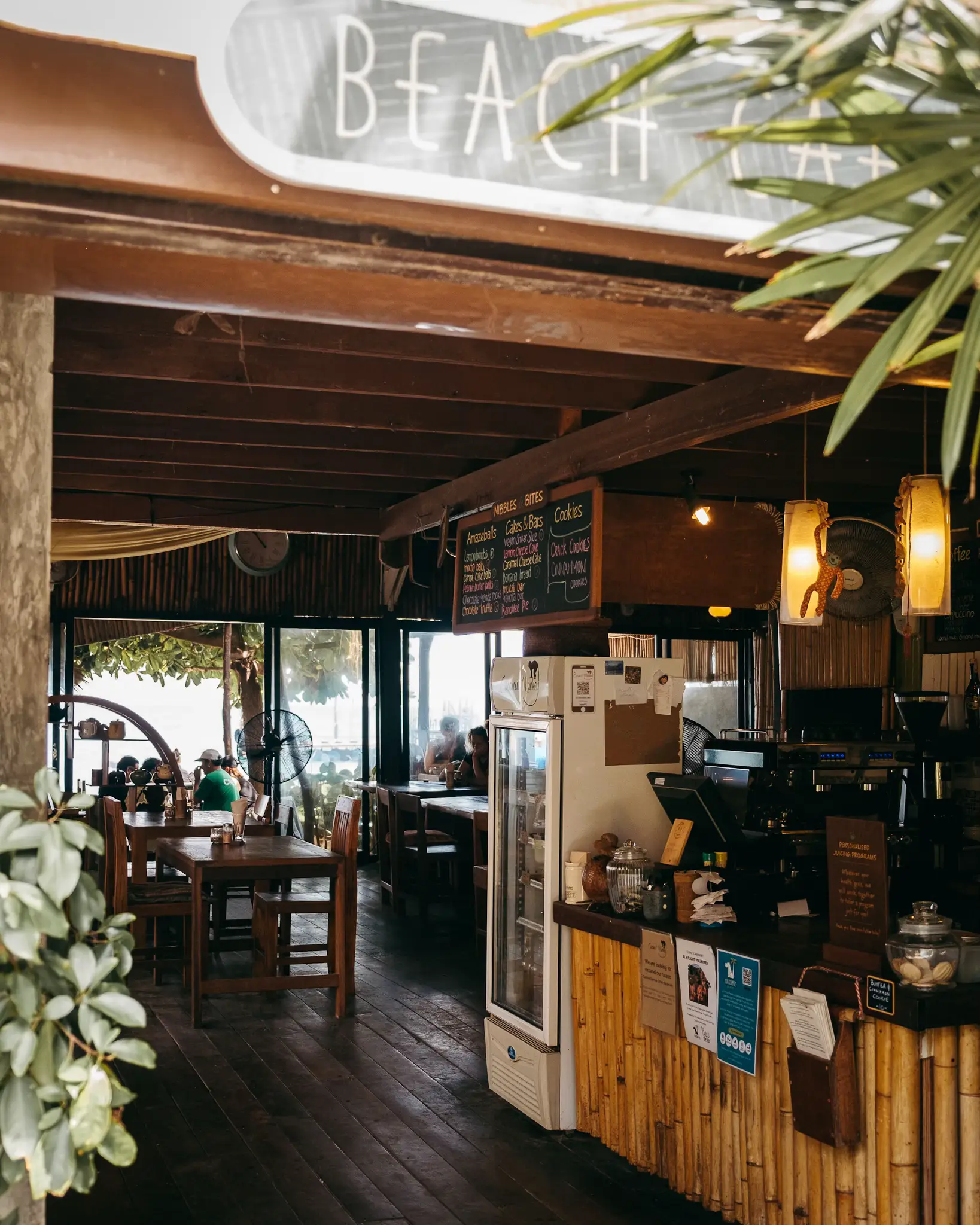 Coconut Monkey คาเฟ่สายเฮลท์ตี้ เกาะเต่า⁣ แกลเลอรีที่โพสต์โดย