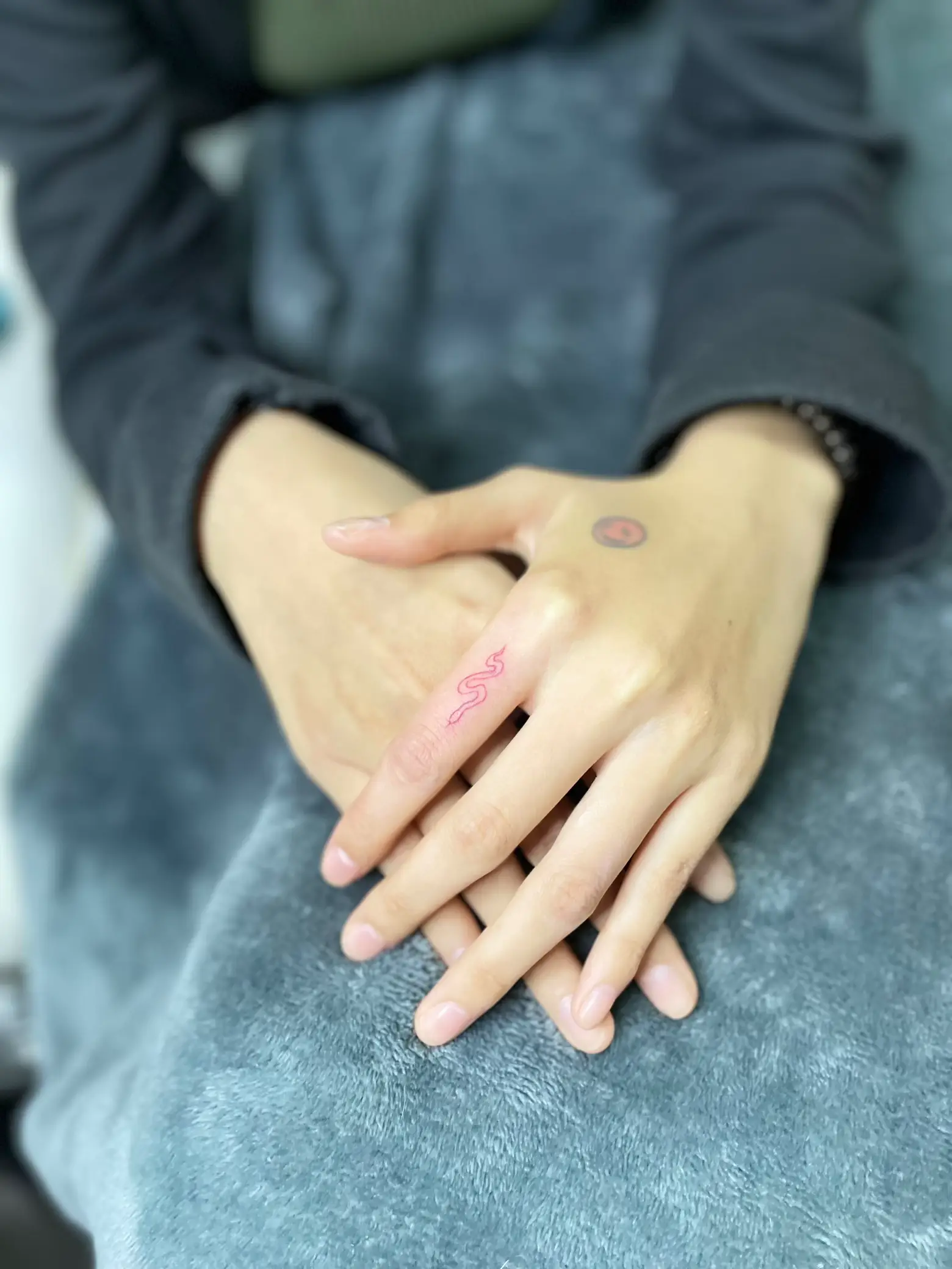 Tattoo review behind the ears, waist, fingers, not as sore as you think!! |  Gallery posted by Phonlamai | Lemon8