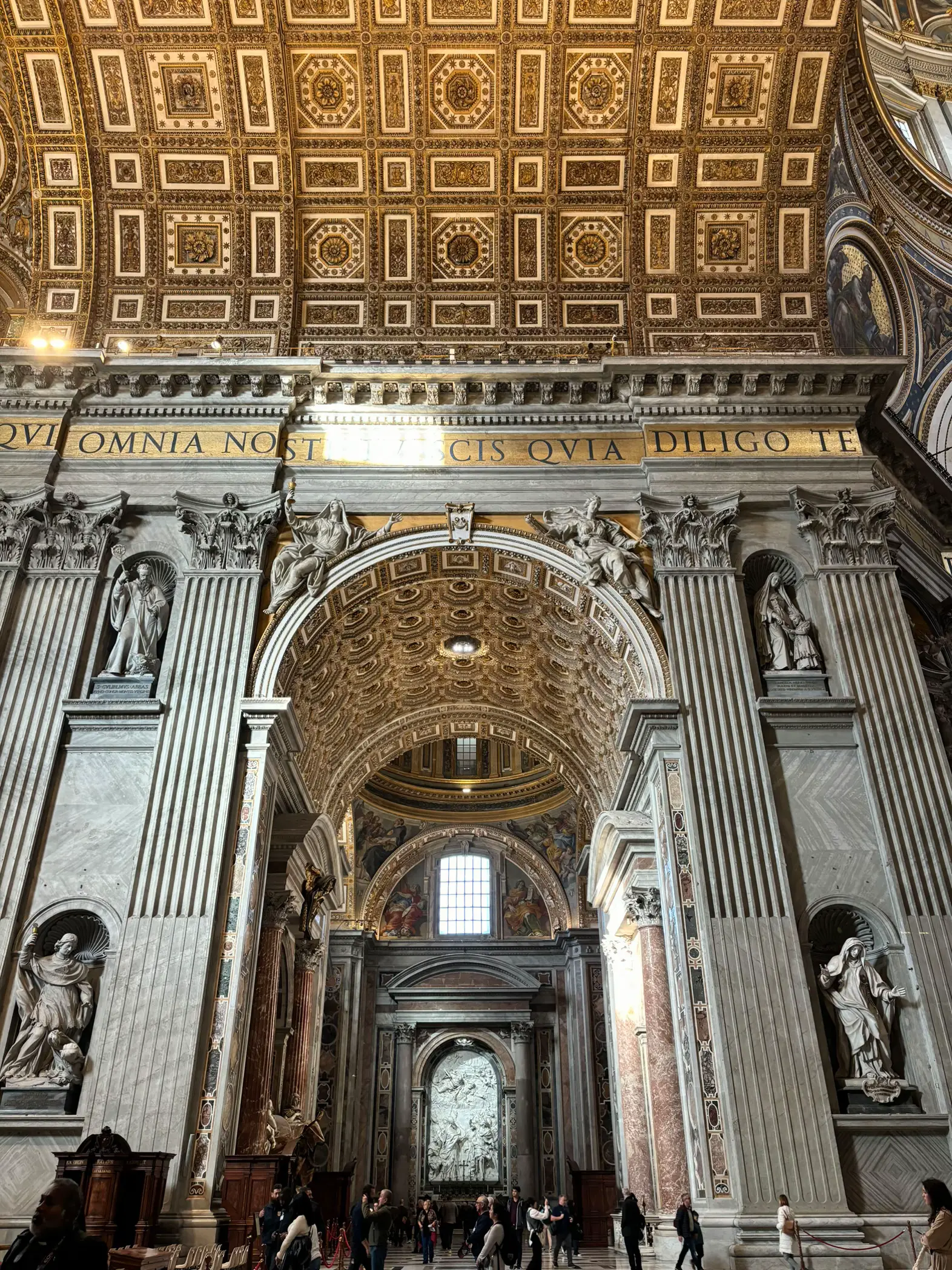 สักครั้งในขีวิต St. Peter Basilica โบสถ์ที่ใหญ่ที่สุดในโลก | แกลเลอรี ...