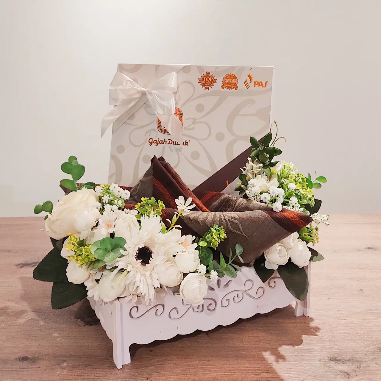 Nak Chocolate Bouquet Yang Cantik Tapi Jimat? Jom DIY, Senang Je!
