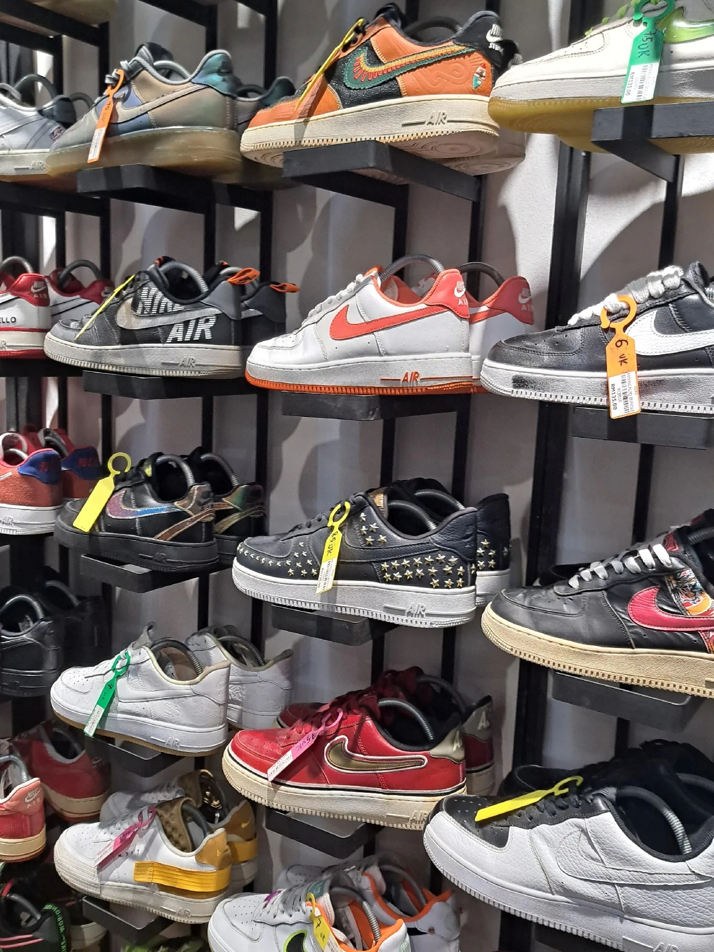 Sneakers Bundle Shop In Penang Gallery posted by Chloe Tay Lemon8