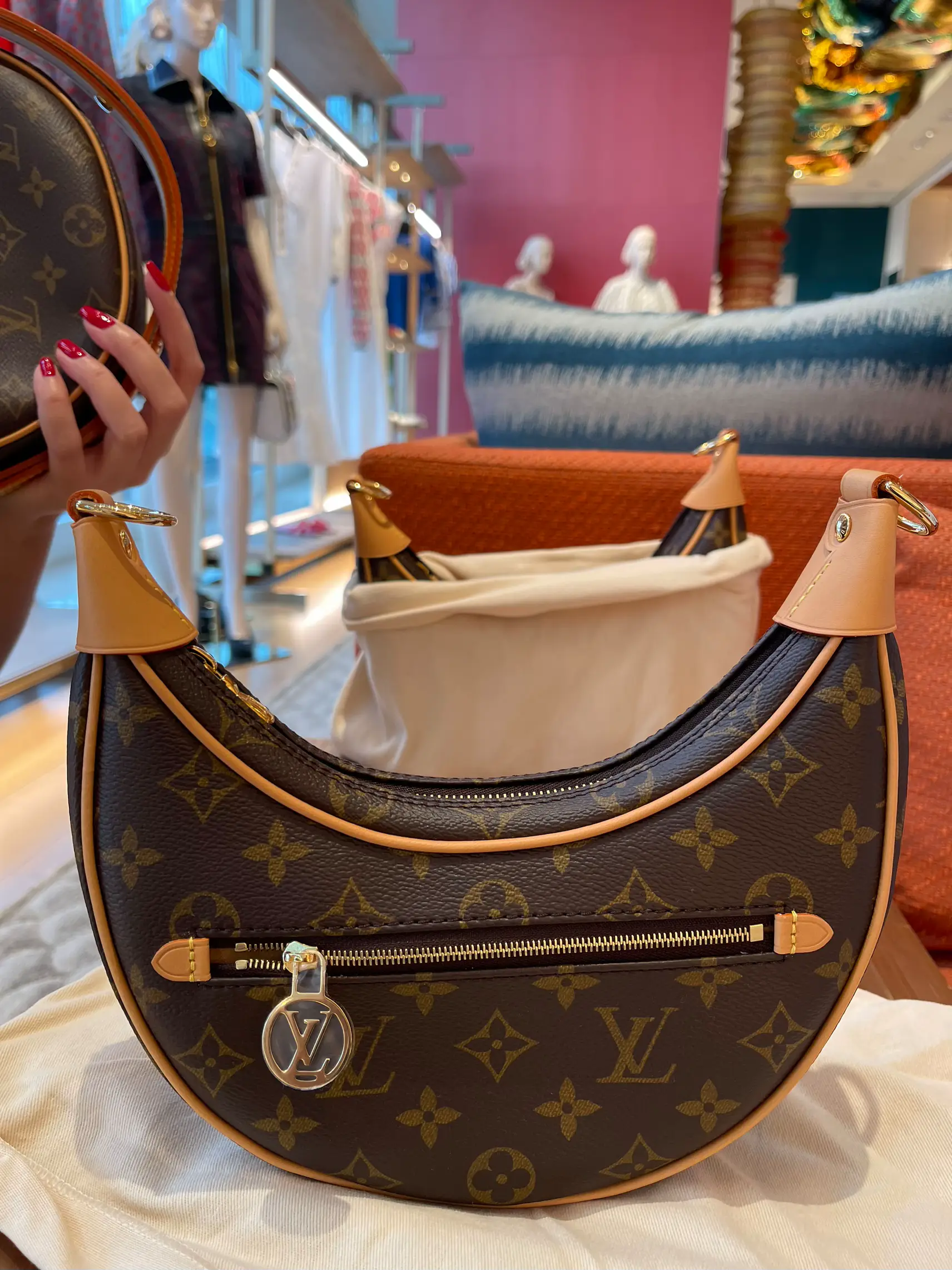 Louis Vuitton Loop Handbag Unboxing 