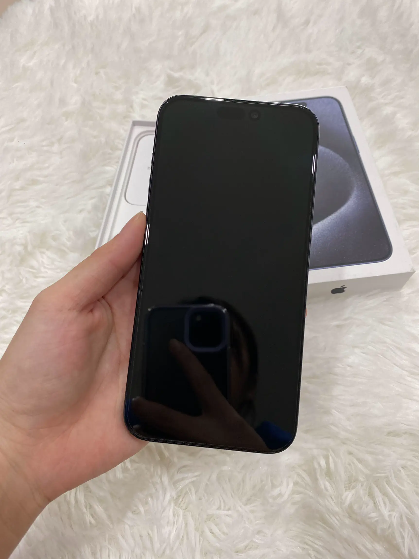 PSA - iPhone 14 Pro cases fit the 15 Pro : r/iphone