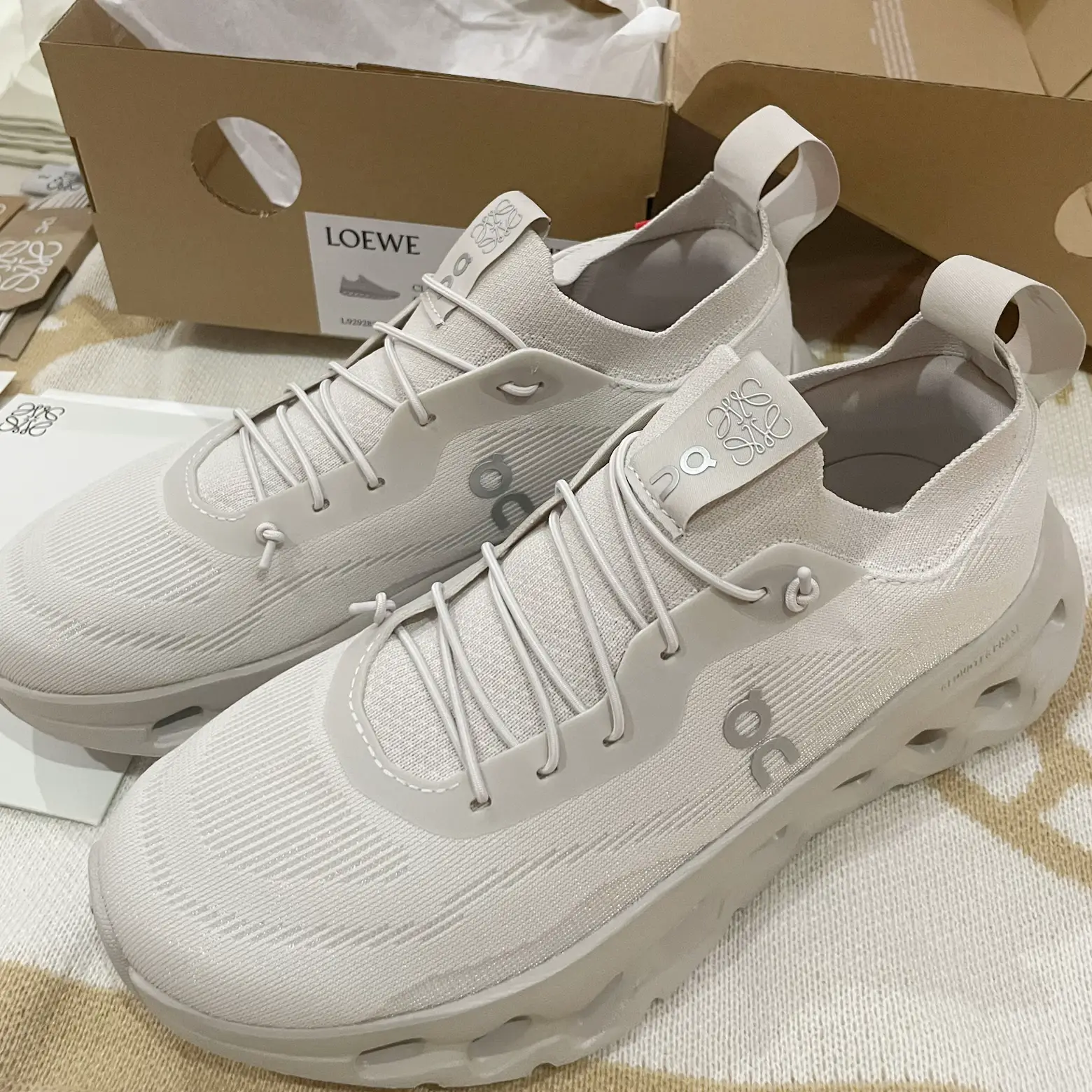 レビューLoewe X on Cloudtlit Sand | Punpunが投稿したフォトブック 