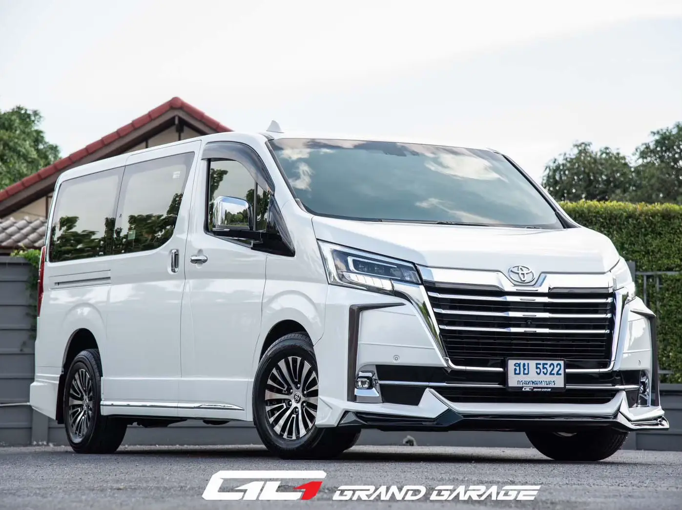 Toyota Majesty Premium 2020 