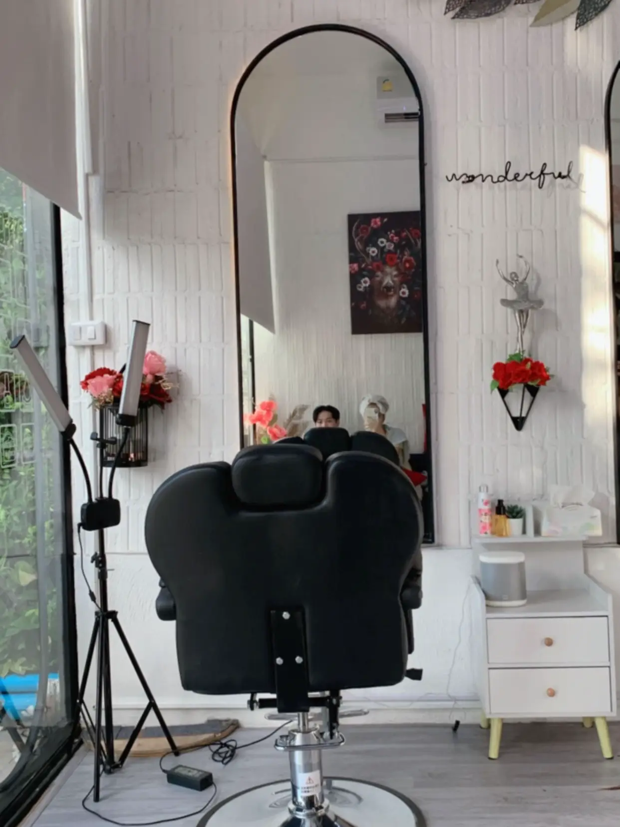 Hair salon Block 285 Bangsaen แกลเลอรีที่โพสต์โดย Kxnmxii Lemon8