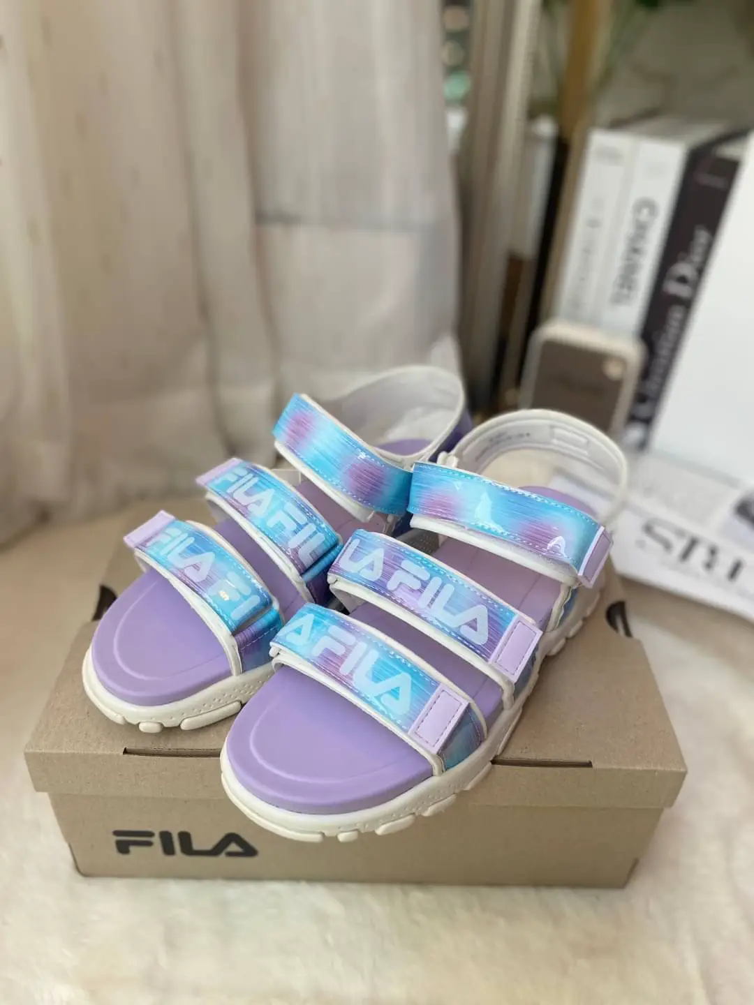 น่ารักกกกก รองเท้า FILA สีม่วงพาสเทส 39,40 | LADAShbrandnam2が投稿