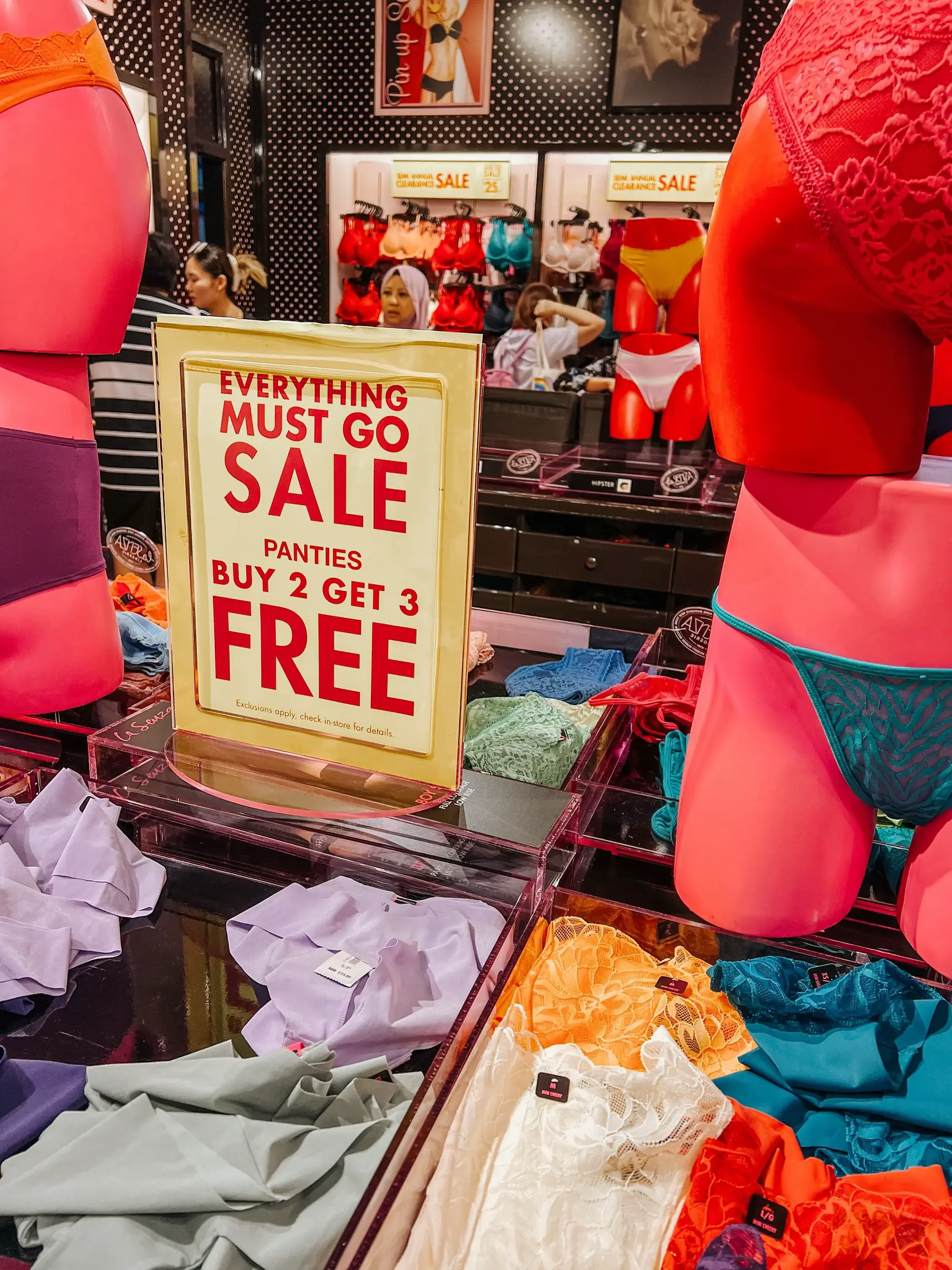 Victoria's Secret Heaven: Clearance Sale!! All Item Must Go!