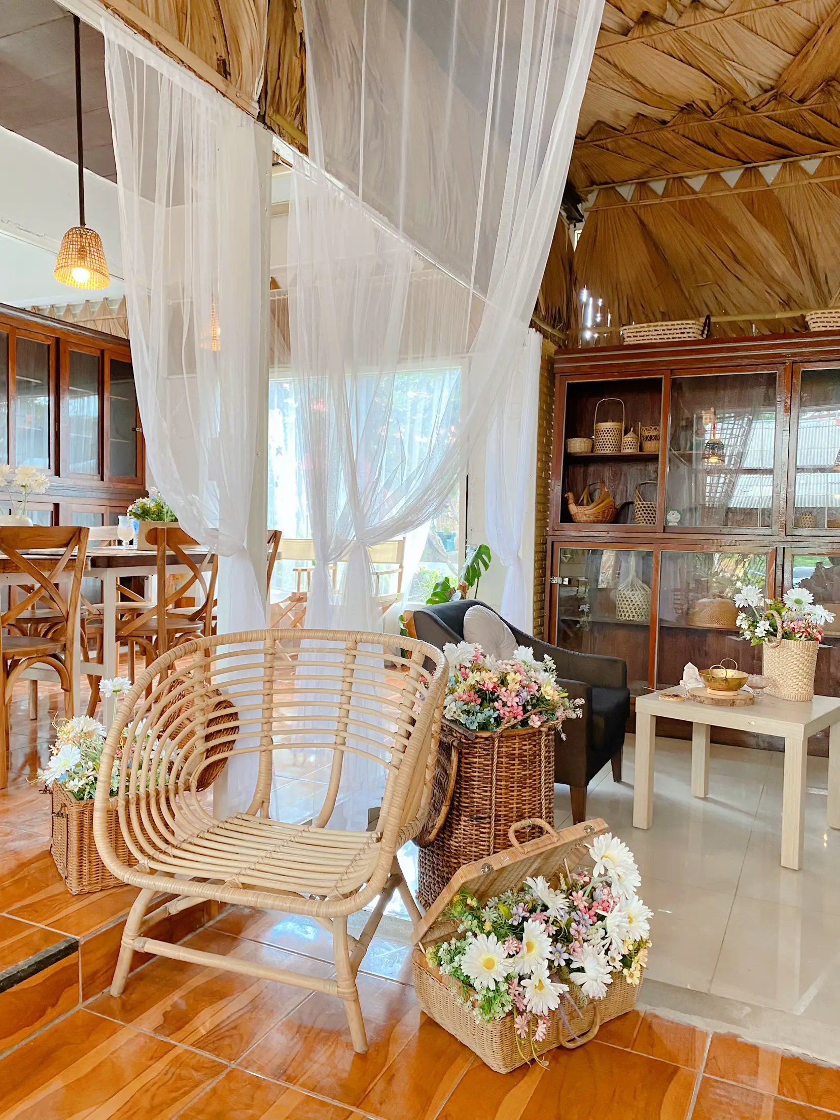 คาเฟ่ลับ ๆ ในตลาดน้ำอโยธยา ☕️🌿 “𝐀𝐲𝐨𝐭𝐡𝐚𝐲𝐚 𝐜𝐚𝐟𝐞” 🍰🍩 | แกลเลอรีที่โพสต์โดย ...