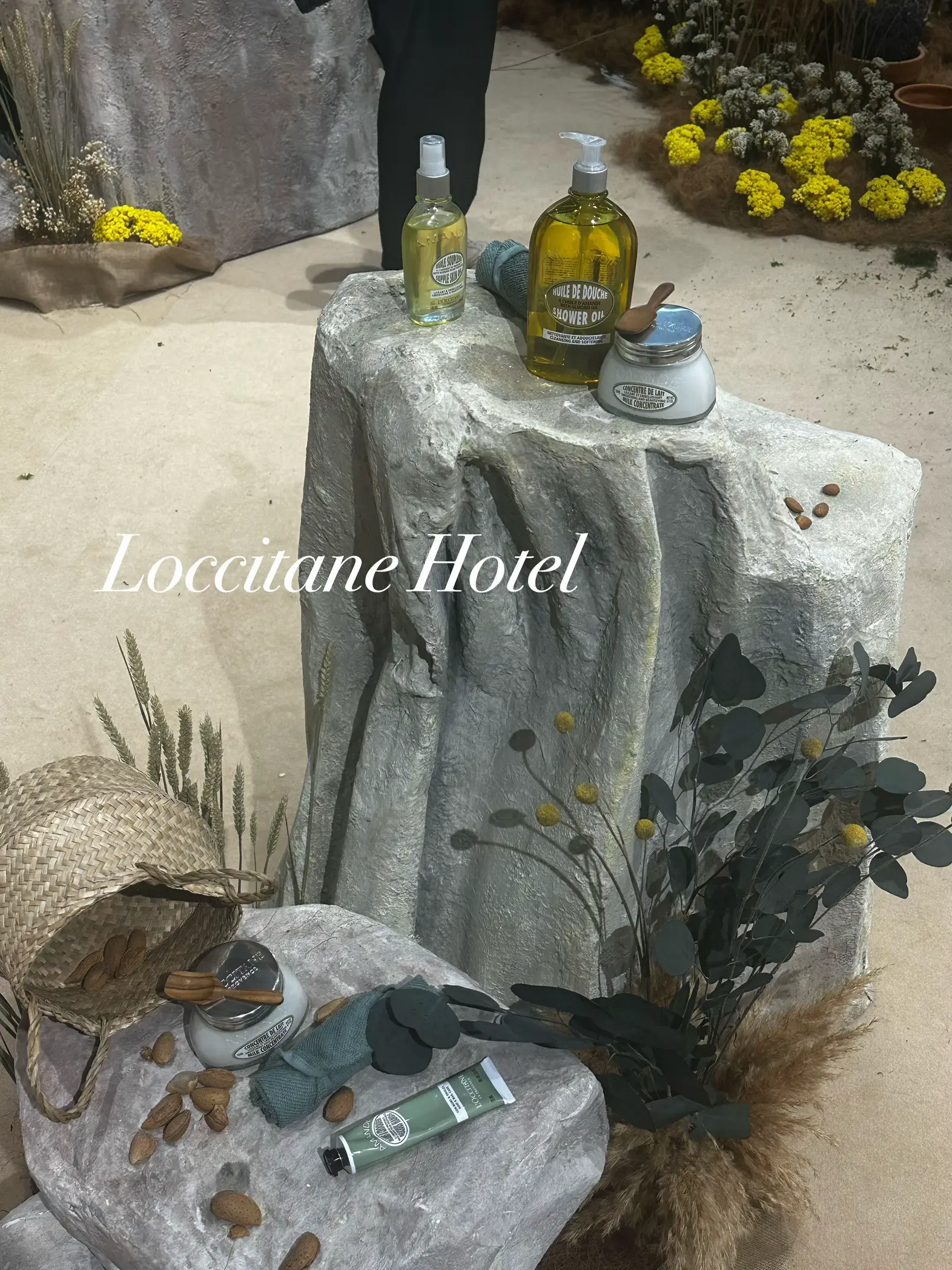 visit the Loccitane pop up for freebies!'s images(0)