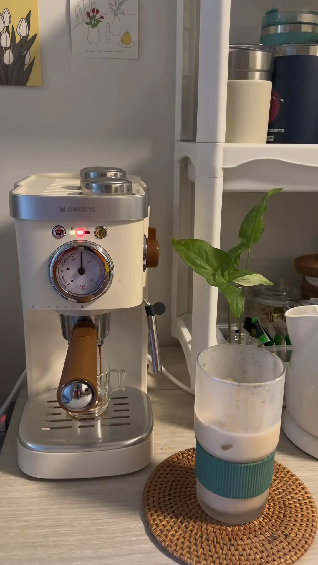 NESPRESSO ネスプレッソ ラティシマワン おまけつき 【公式通販】