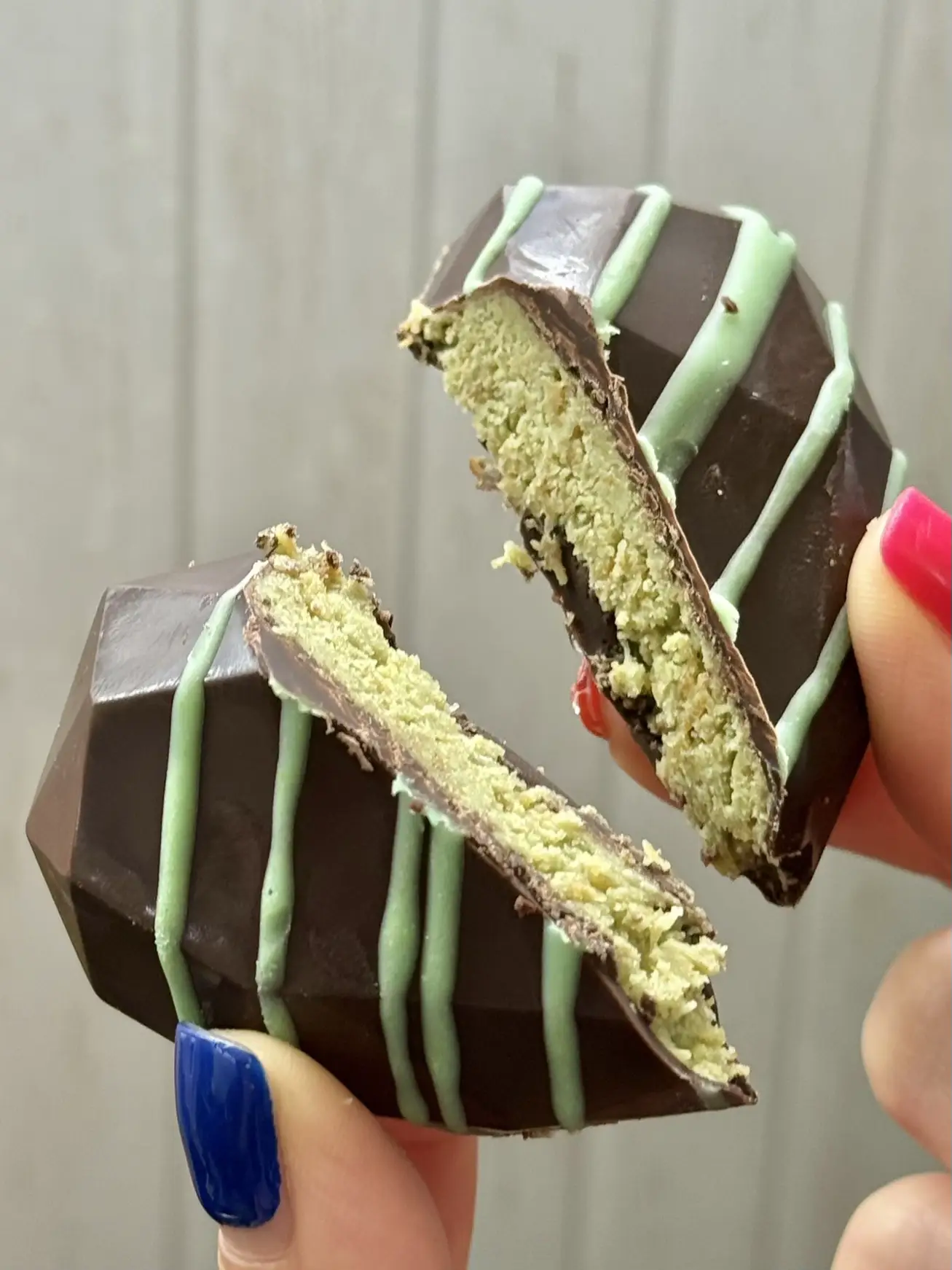 Pistachio Choco 🍫 คูนาฟ่าช็อกโกแลตสุดฟินจาก 7-11 | แกลเลอรีที่โพสต์โดย ...