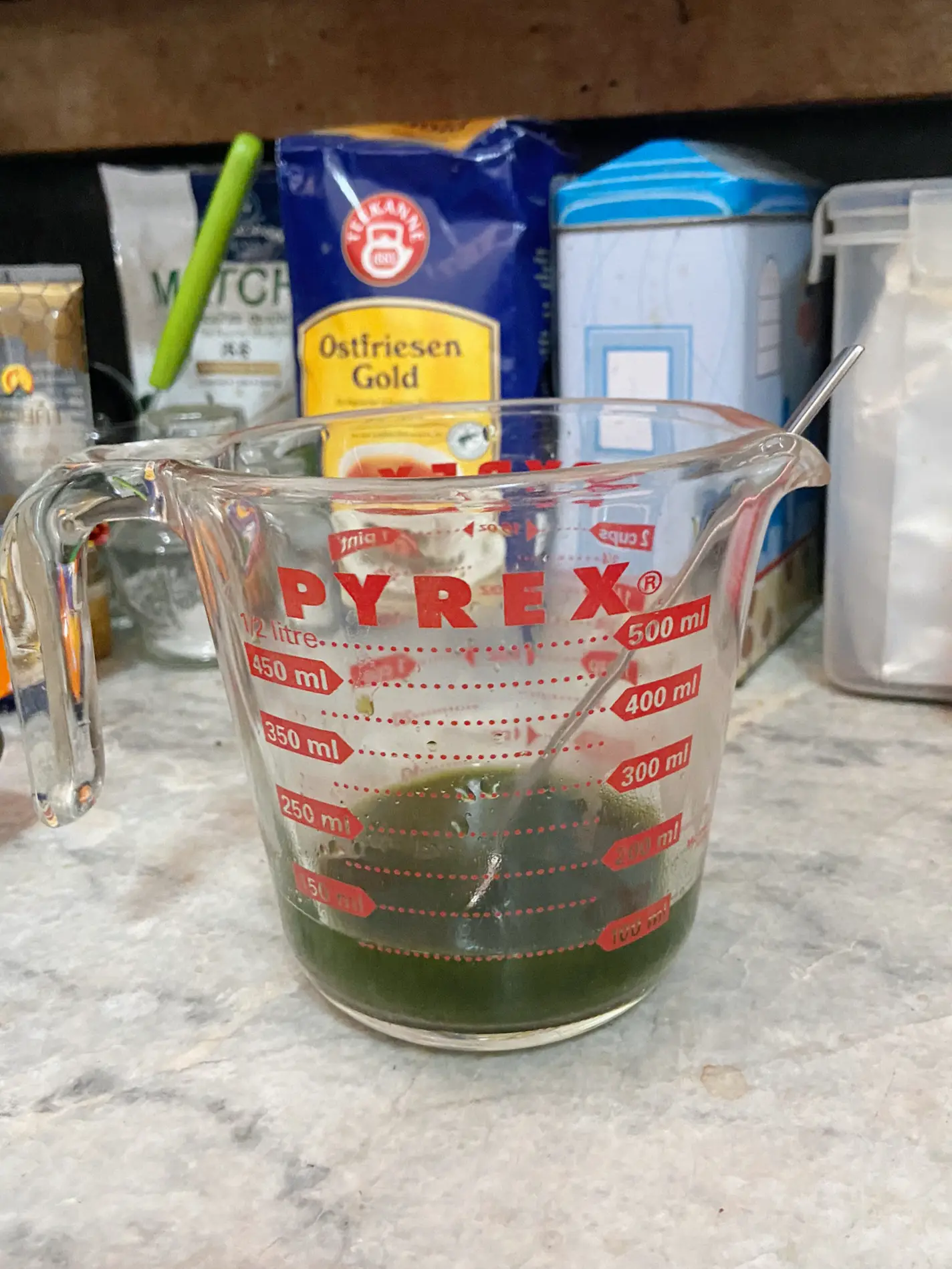 Pyrex Covered Measuring Cup, 8 c - Kroger