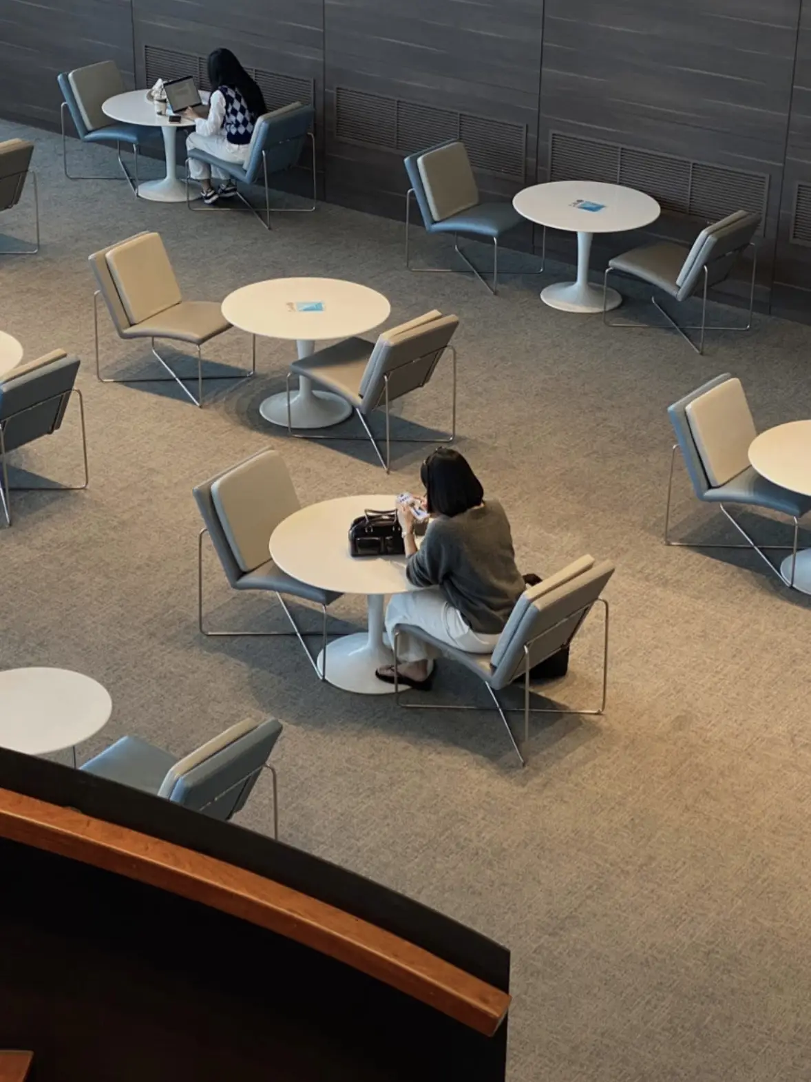 ONE day work from BOT Learning Center & OOTD 💻🌳🪑📓 | แกลเลอรีที่โพสต์โดย ...