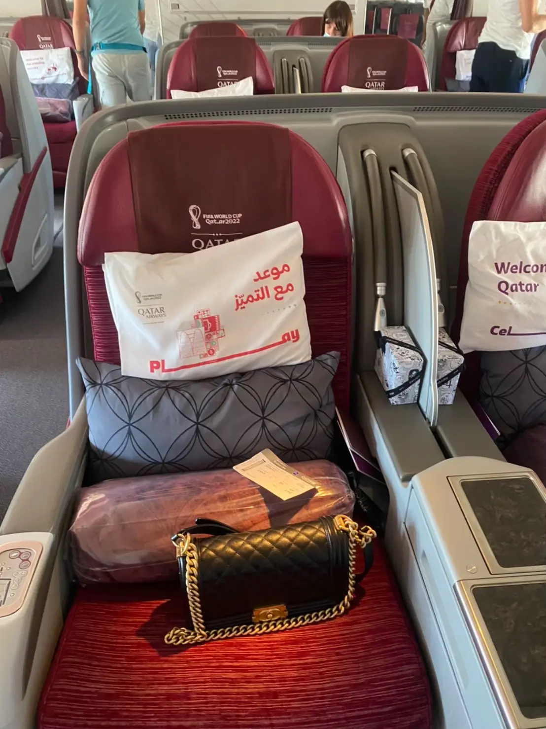 Review Qatar Business Class 🇶🇦💜 แกลเลอรีที่โพสต์โดย ญาญ่ามารีวิว🙌 Lemon8