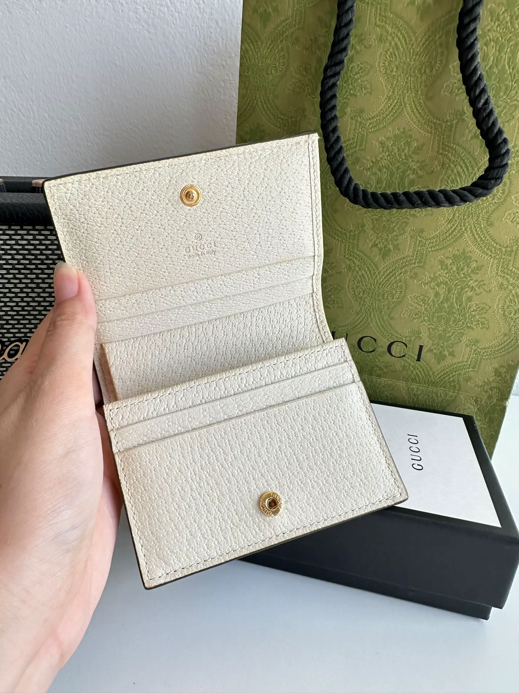 Gucci GG Holder for AirTag, Beige