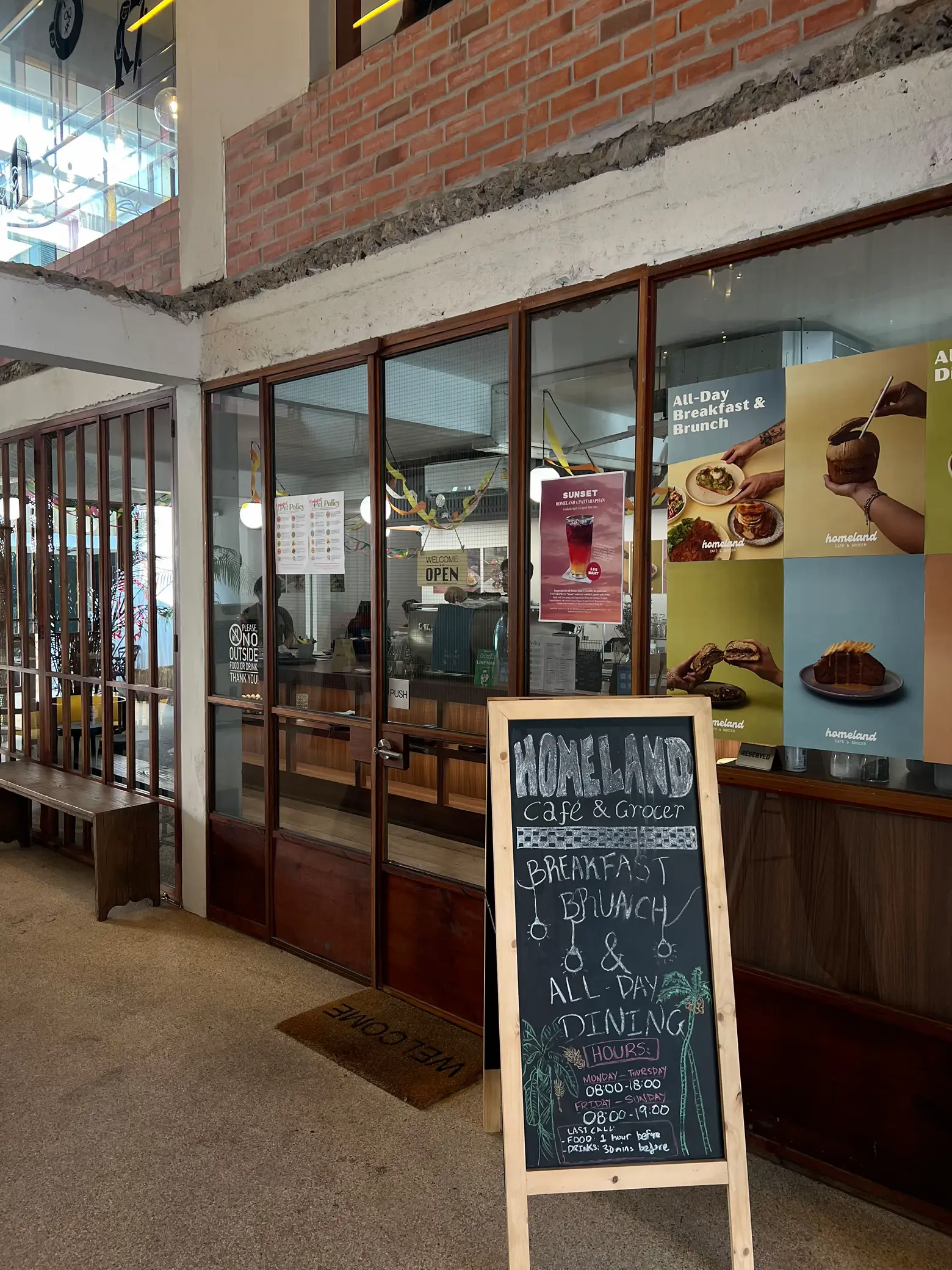 HOMELAND Cafe&Grocer 🩷🥭🥓🥑 | แกลเลอรีที่โพสต์โดย toon. | Lemon8