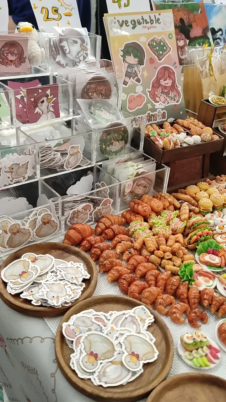 お宝探し？！ ハンドメイド アクセサリー 卒業出品 遅