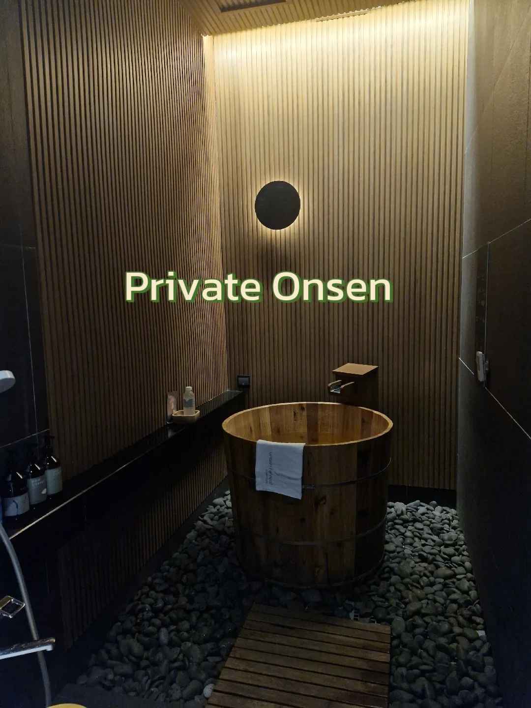 38⁰c Onsen Spa