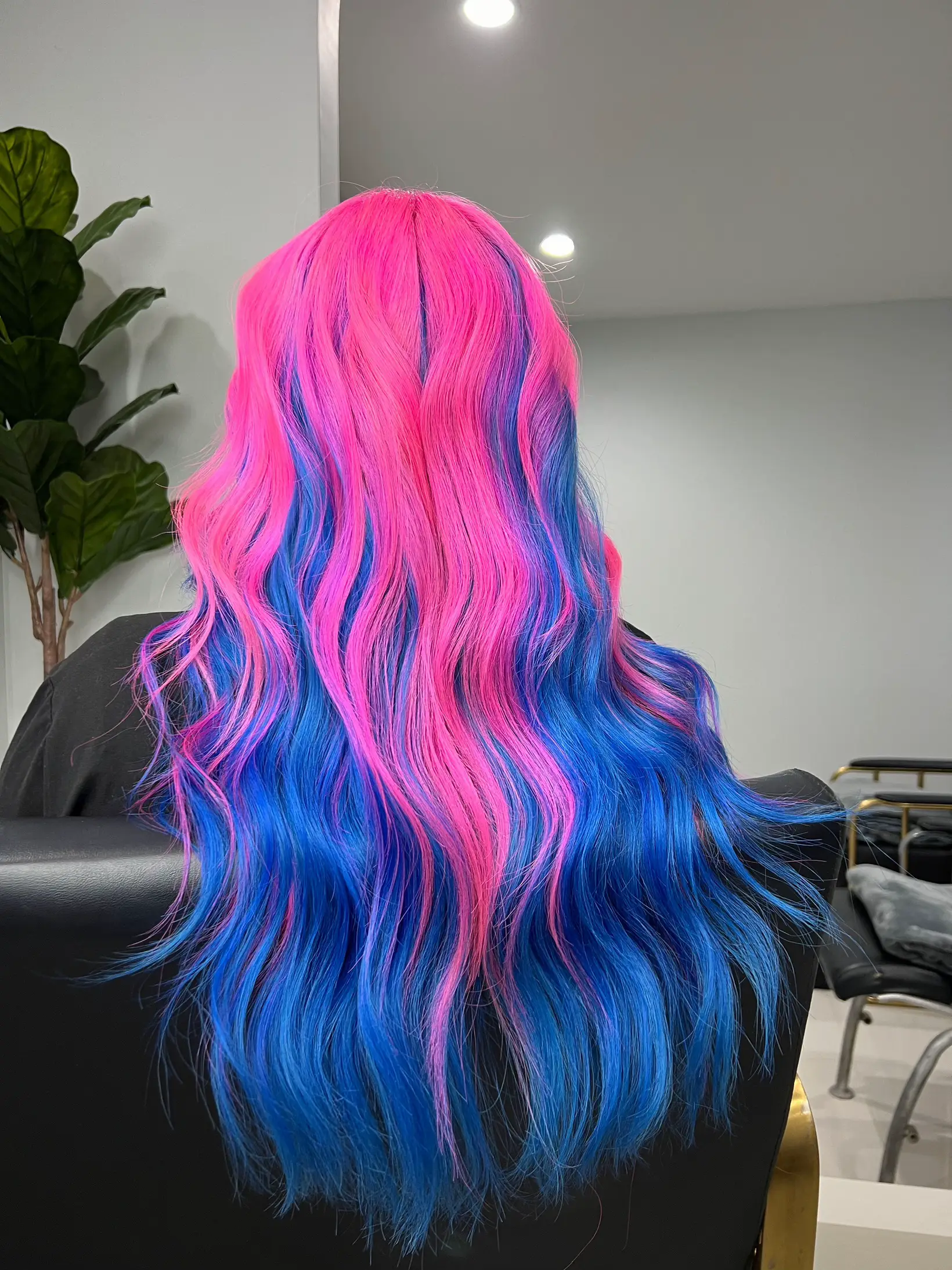 Two tone hair color 🌈 two tone hair color. Super spicy new style