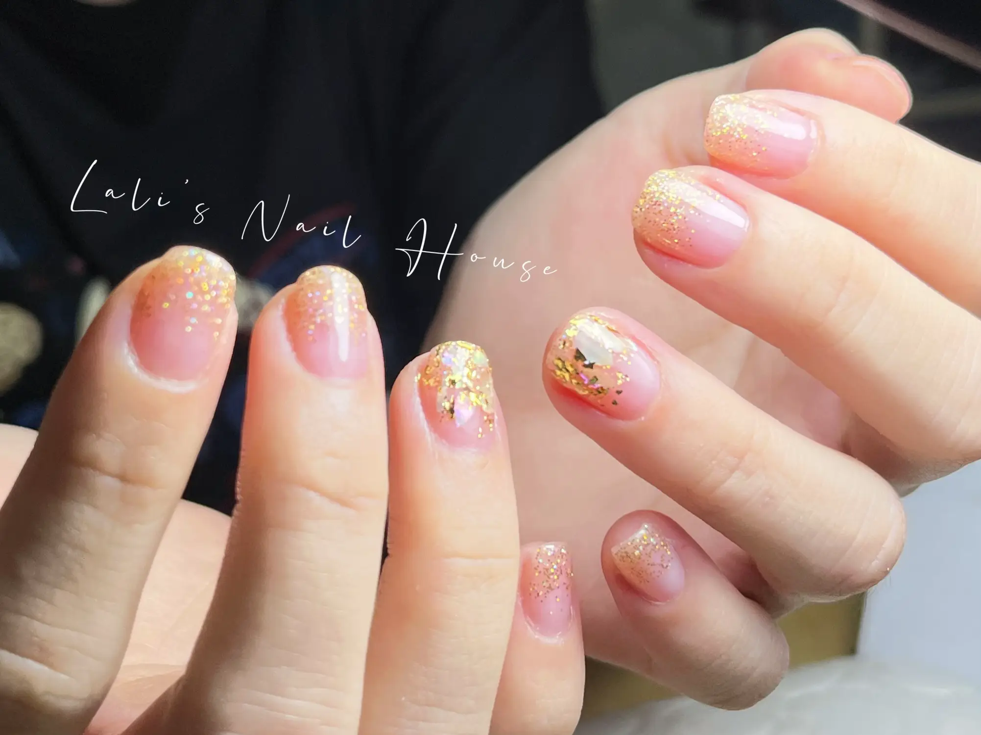 ネイルをしましょう。ちょっとしたネイルサロン。ちょっとした  