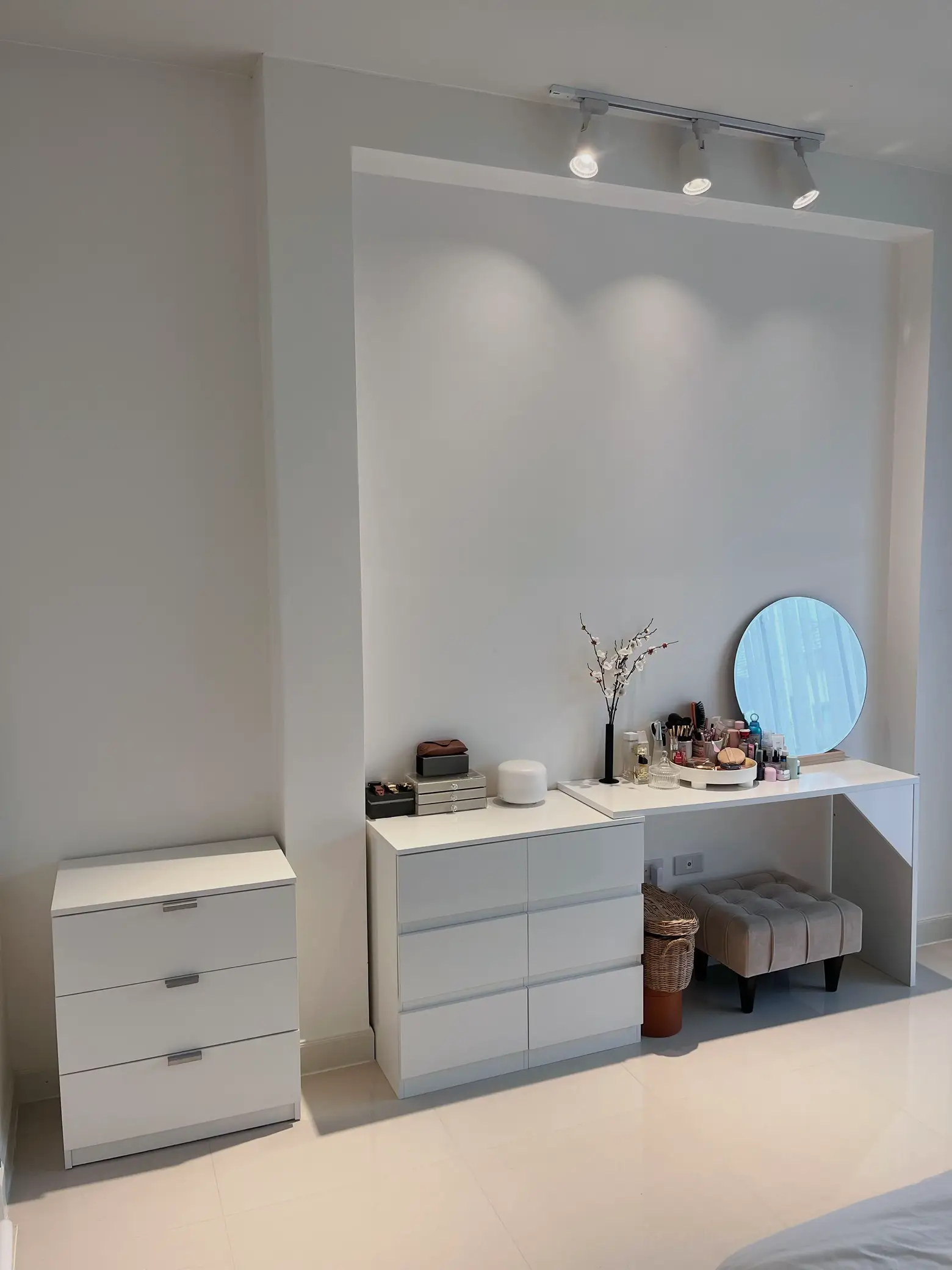 Bedroom design แต่งห้องนอน งบประหยัด | แกลเลอรีที่โพสต์โดย Alone ...