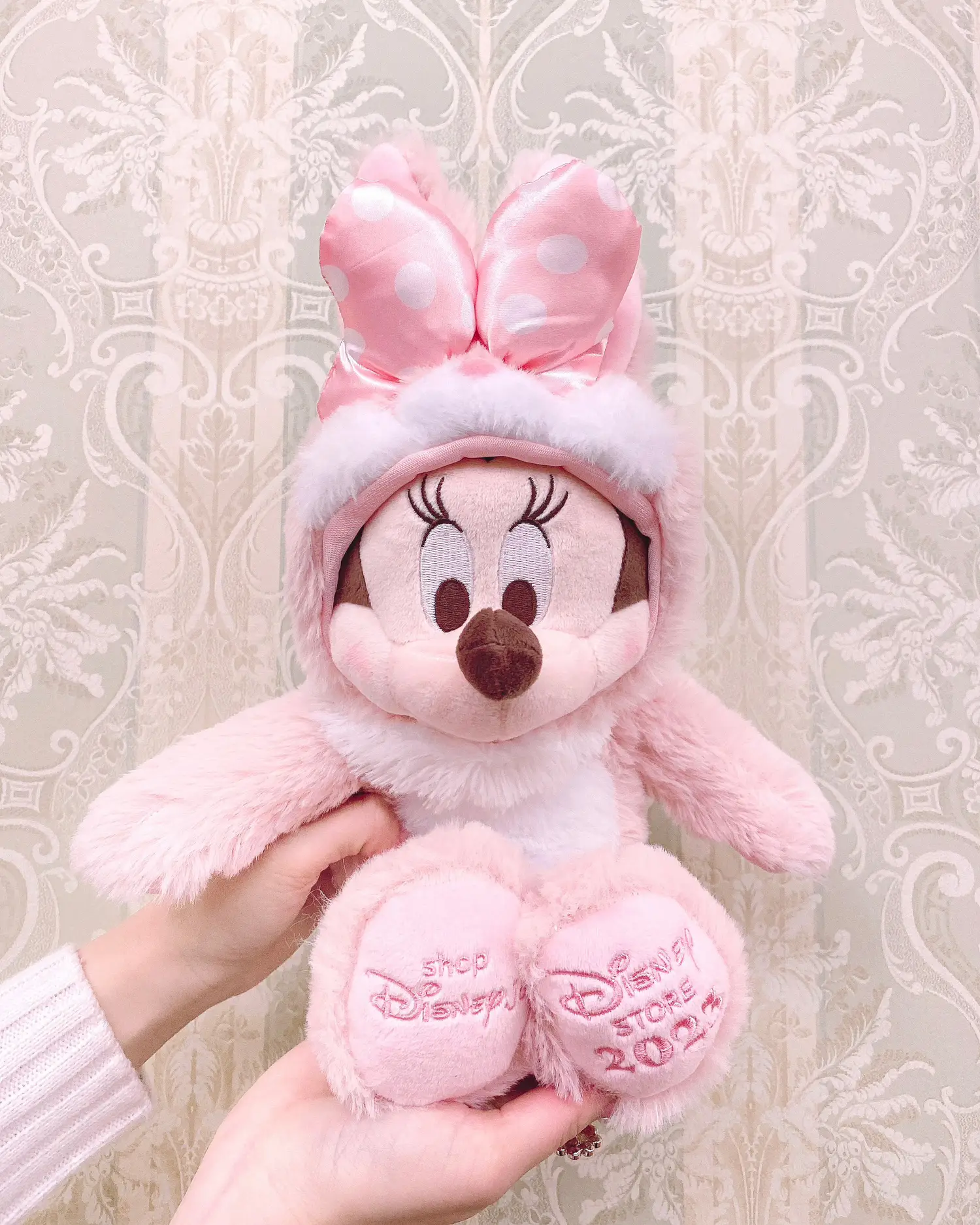 完売品 ディズニーストア 着るブランケット ミッキー ミニー モコモコ 毛布 完売品】ディズニーストア 着るブランケット ミッキー ミニー