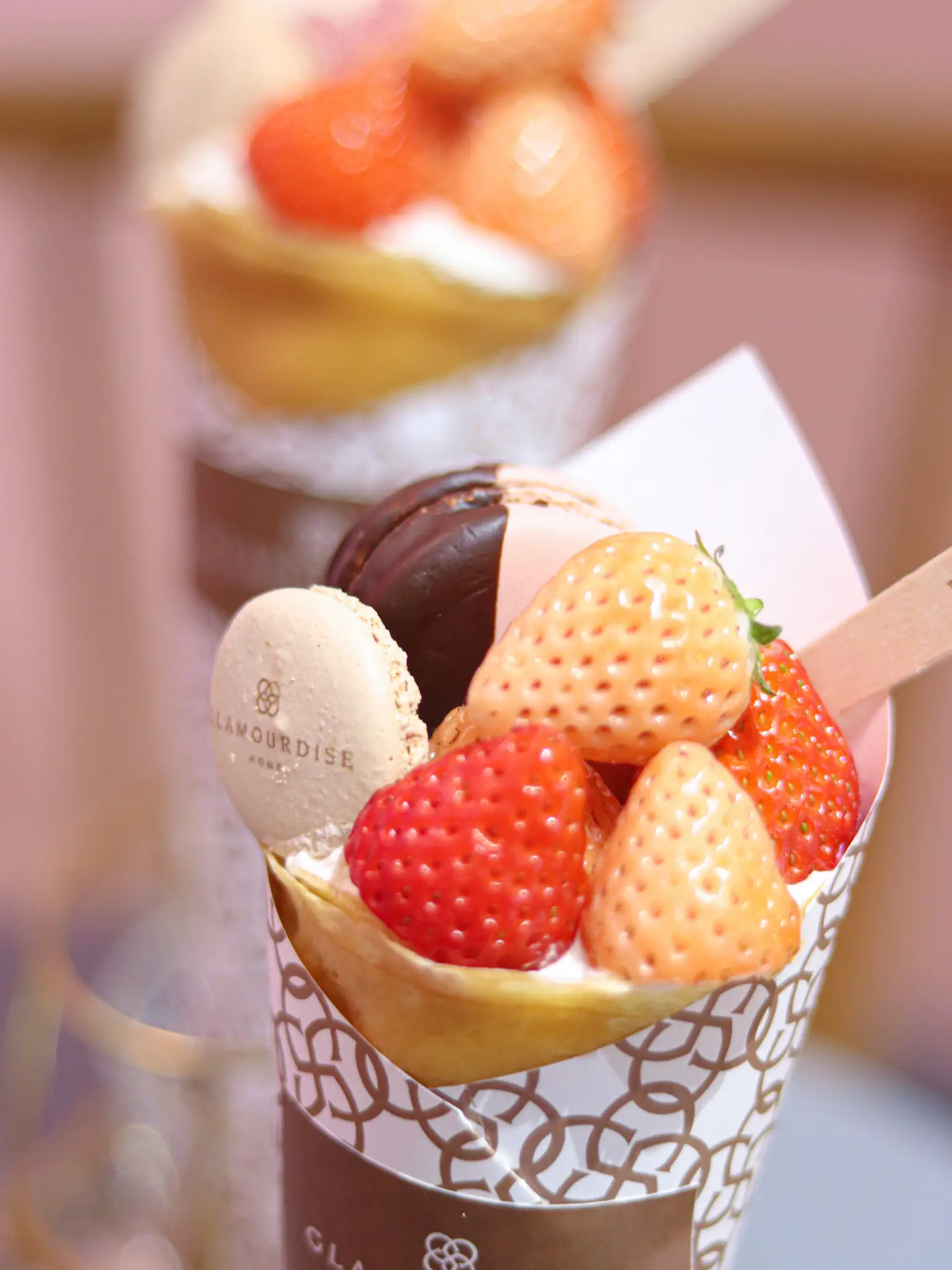 ❤️🤍2色のいちごが可愛すぎる🤍❤️紅白イチゴのクレープ  