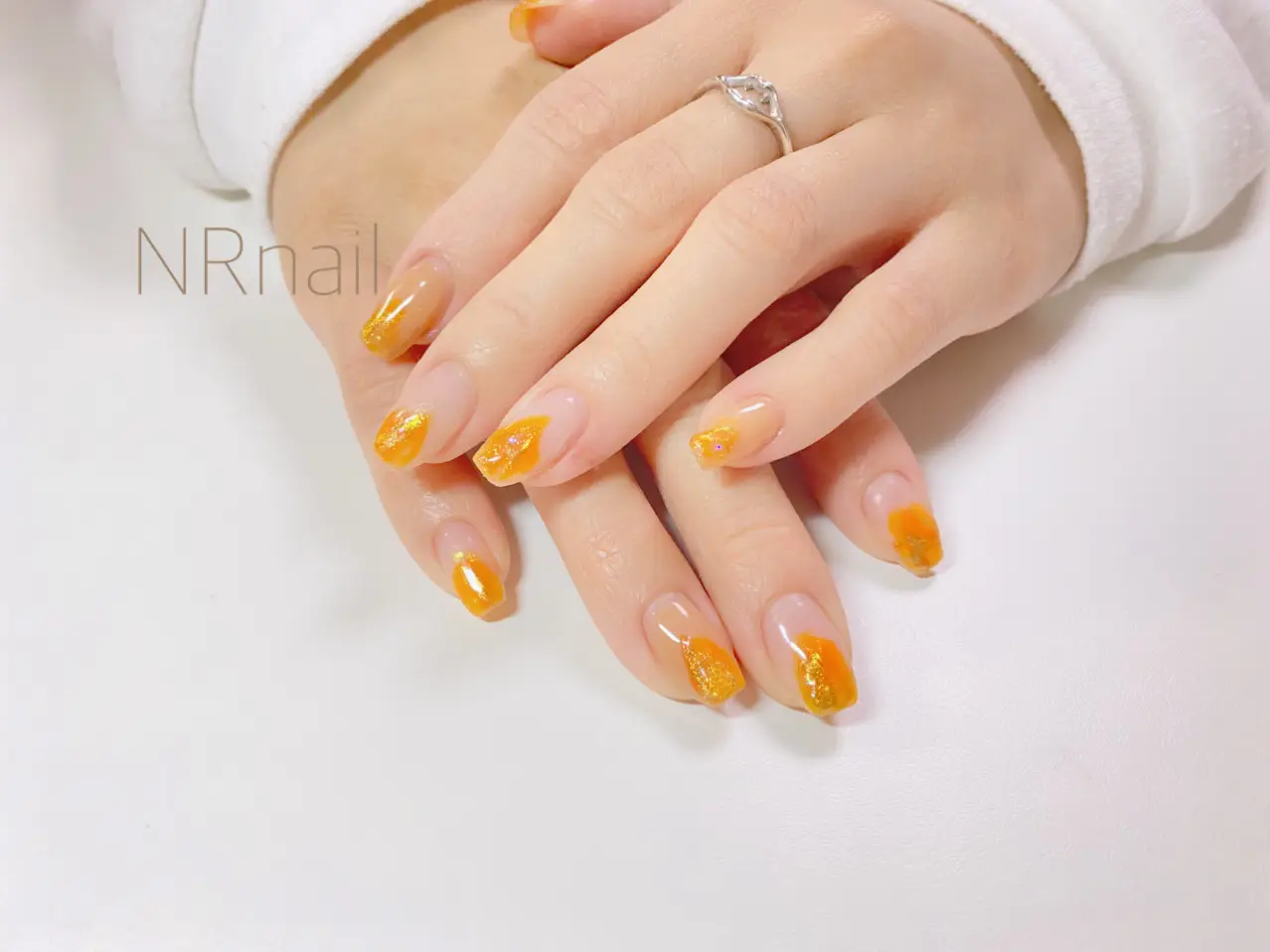 ライブの為の推しカラーネイル💅 | NRnail＊ネイルチップが投稿した