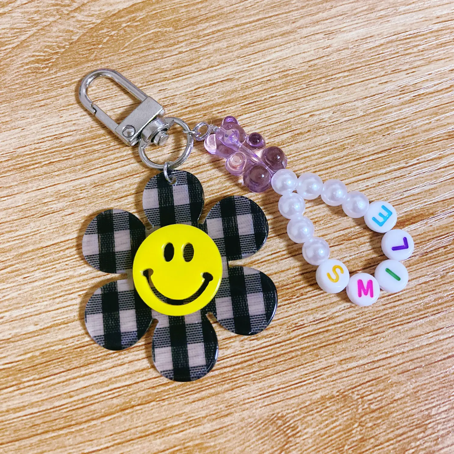 ストラップ タッセル キーホルダー ニコちゃん スマイル ハンドメイド 