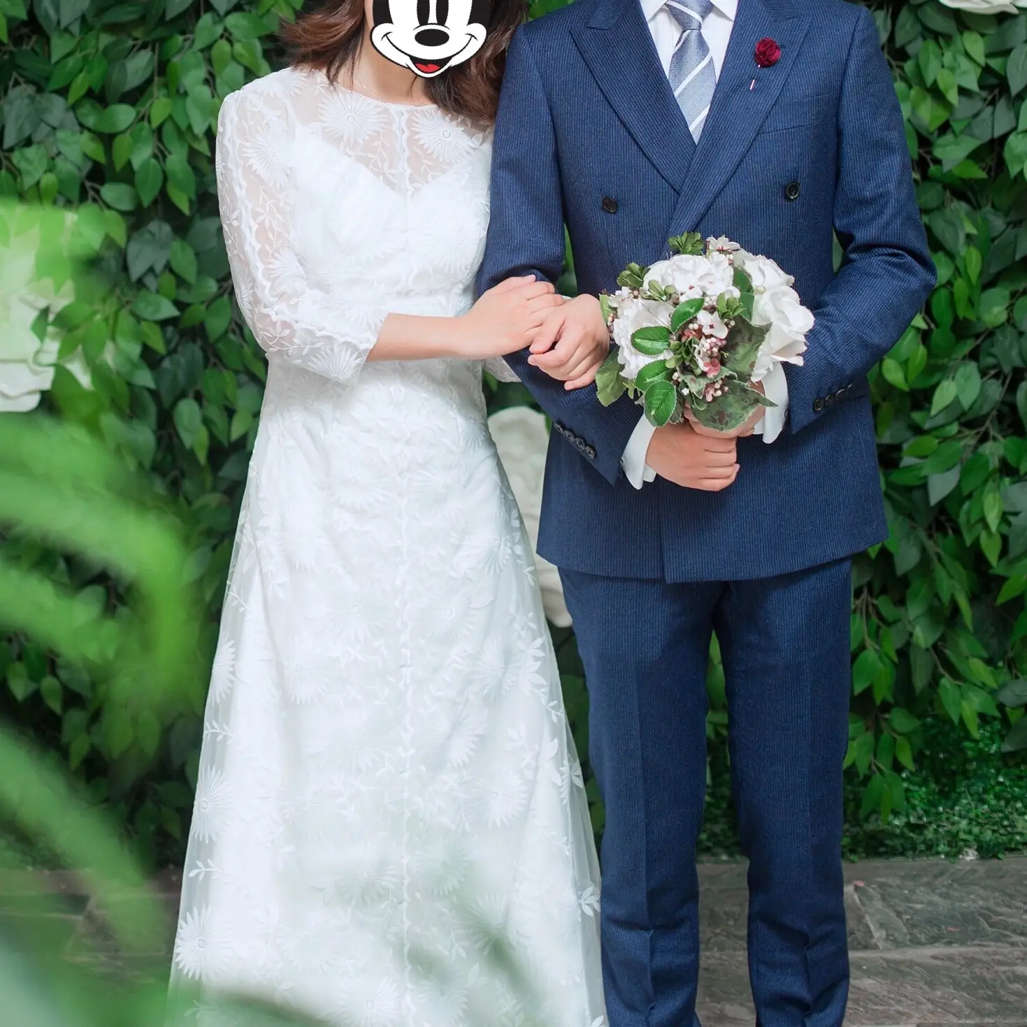 AmeriVINTAGE黒 フラワーモチーフ付き 長袖ドレス いかつい 