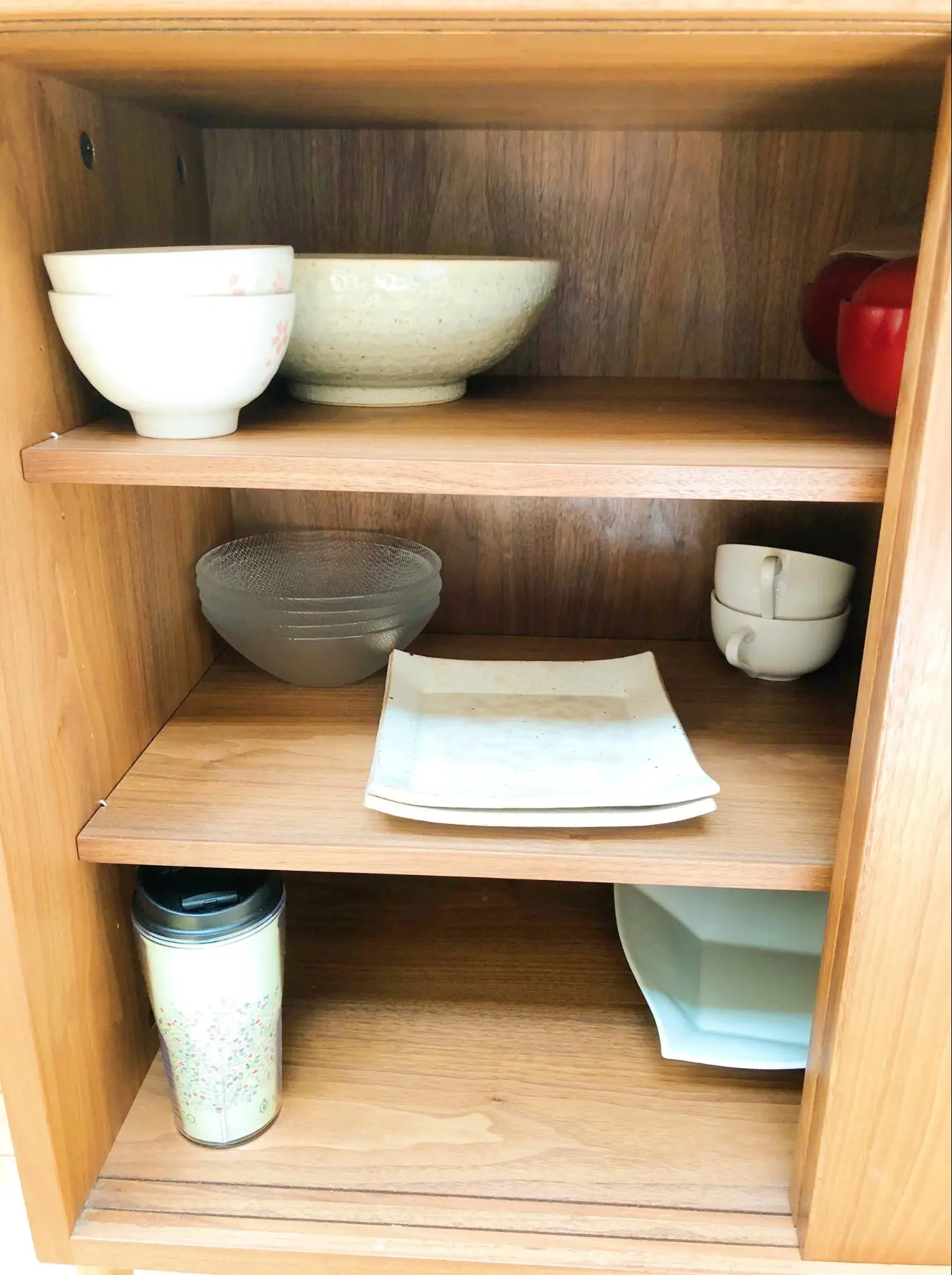 31万円！オーダーメイド食器棚で我が家だけの特別北欧風インテリア  