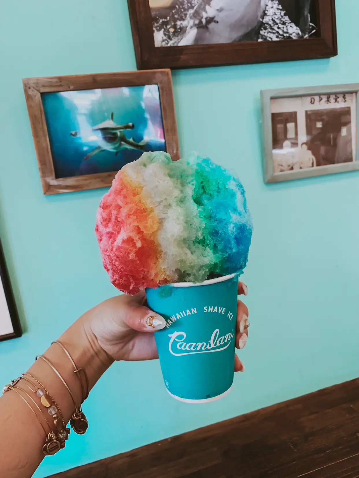 Okinawa 】 Have you seen it once!? Popular shop colorful shaved ice 