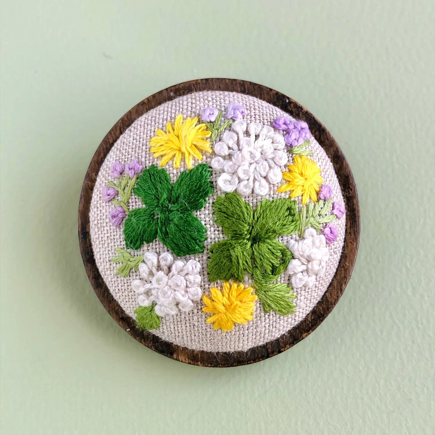 たんぽぽ刺繍 | Risa_broderieが投稿したフォトブック | Lemon8