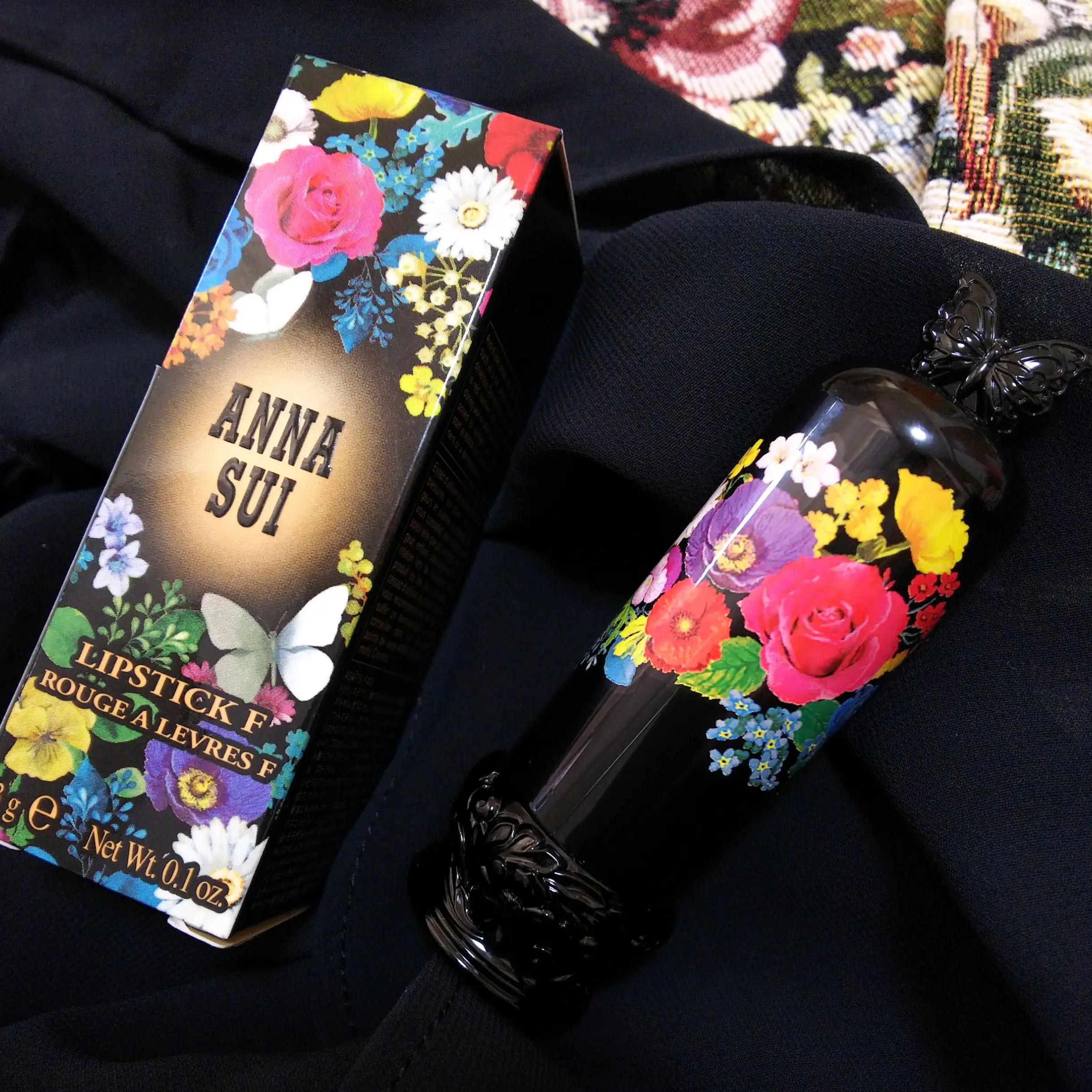 🌹が美しい✨ANNA SUI リップ | ミドナが投稿したフォトブック | Lemon8