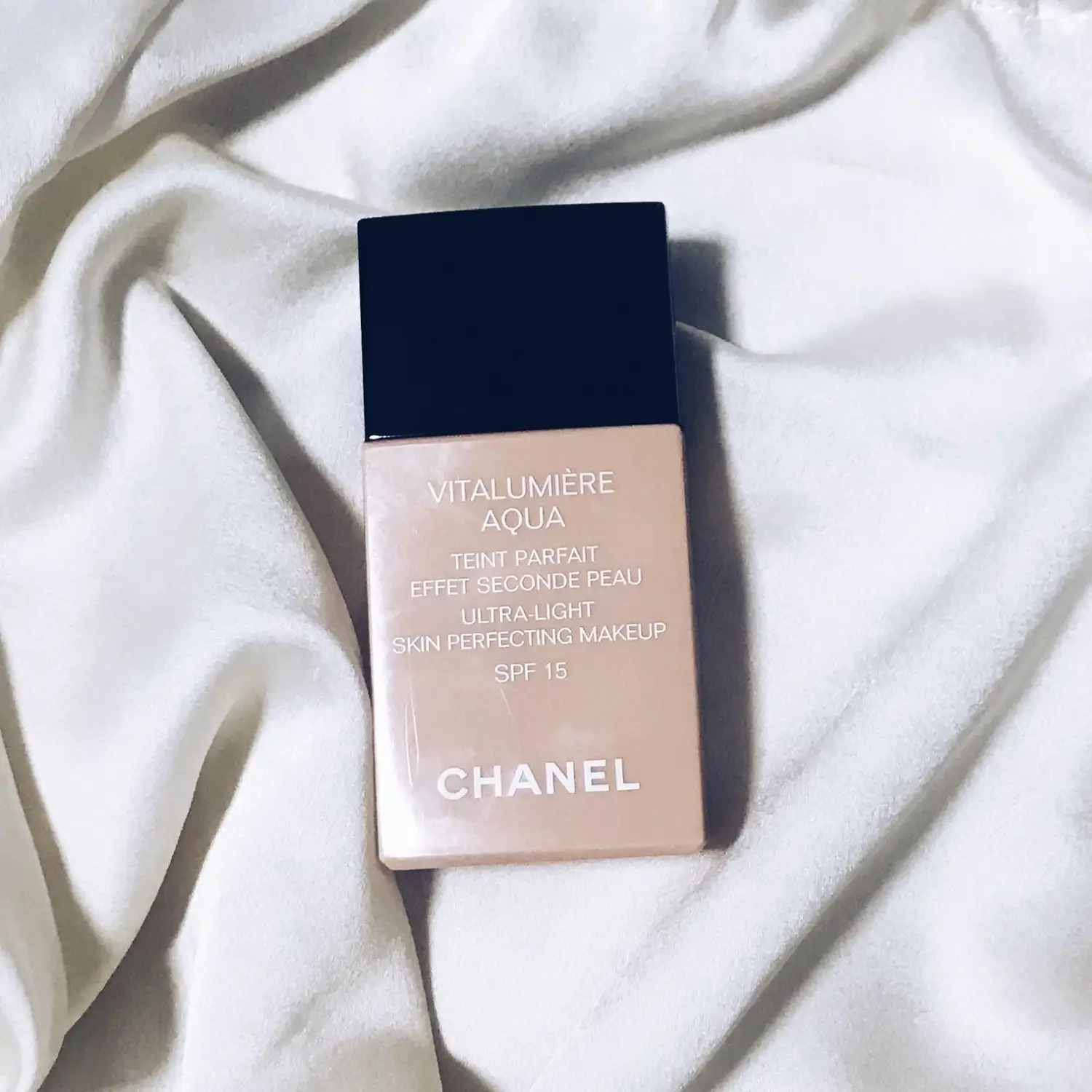 Chanel Vitalumiere Aqua - The only foundation I have had to hunt