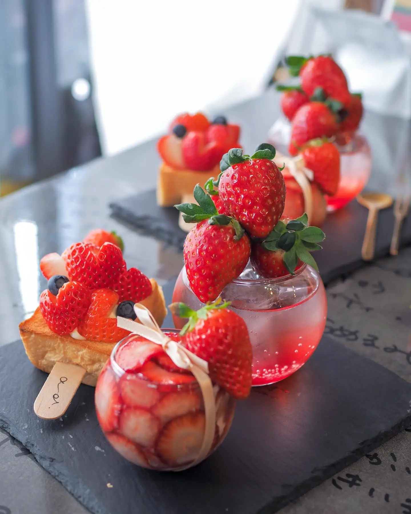 いちごな日の限定プレート♡and cafe【大阪】 | miko_cafeが投稿した 